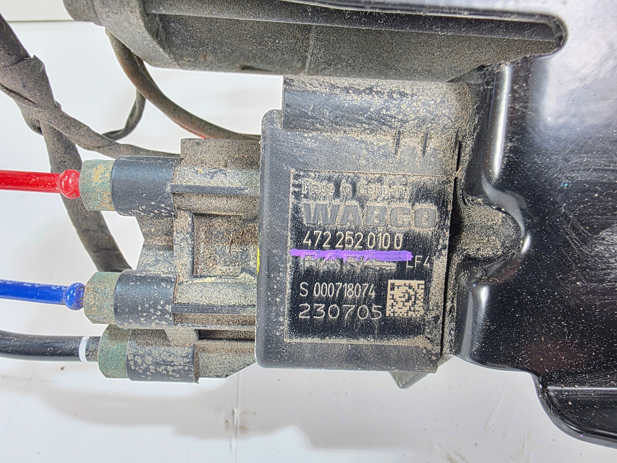 compressor; pump springing BMW I4 G26 6894450