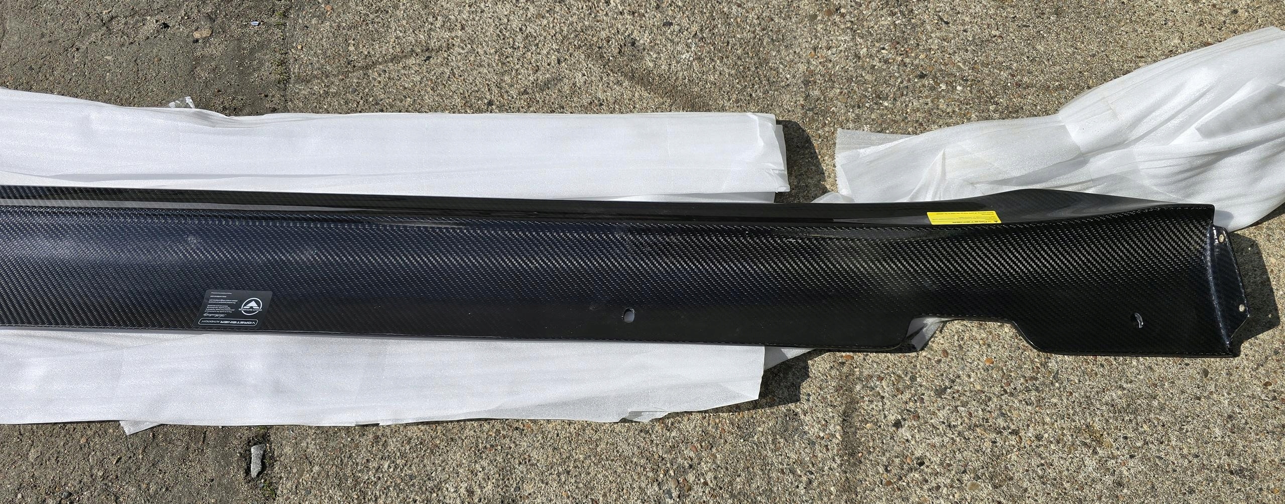 moulding cap of the threshold left tesla 3 Vorsteiner CARBON new