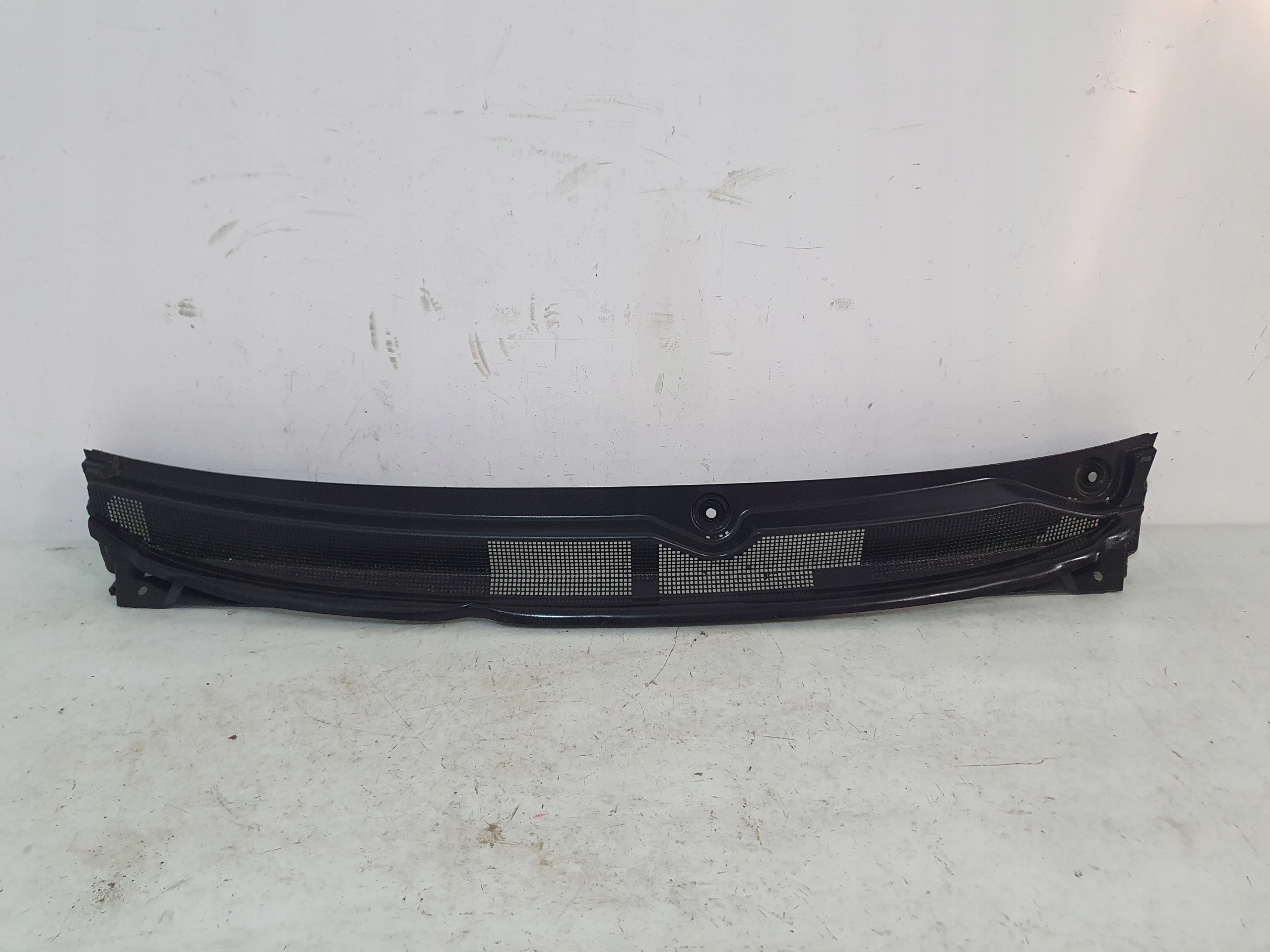 original CHRYSLER PACIFICA II 16- 3.6 torpedo plastic 68228471AF