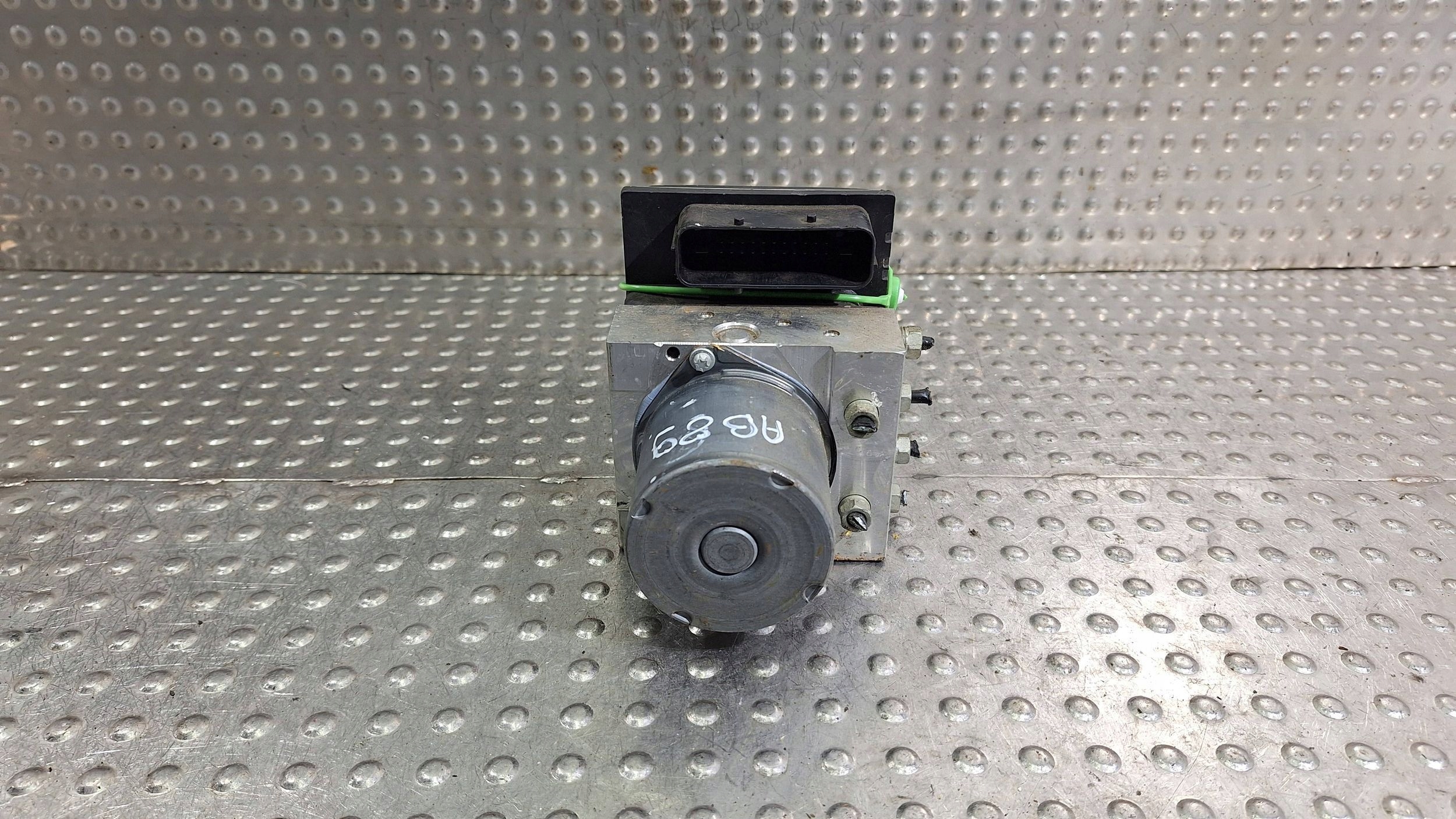 pump control unit ABS 6780161 6780162 BMW E90 XDRIVE