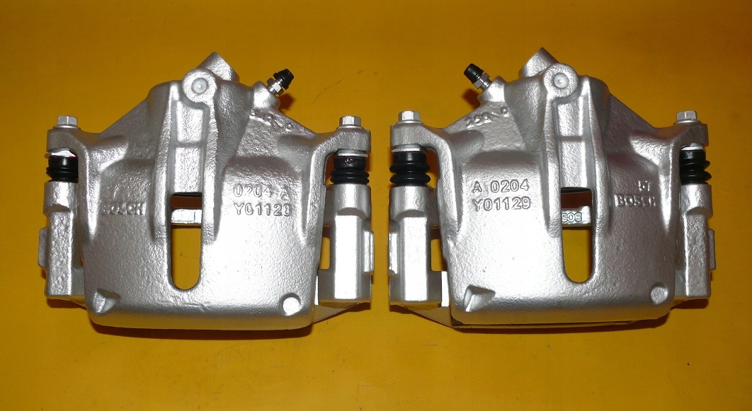 300/24MM 1500662 - ЗАЖИМЫ ЛЕВЫЙ ПРАВЫЙ ПЕРЕДНИЙ ДЛЯ FORD MONDEO MK3 01-07 300