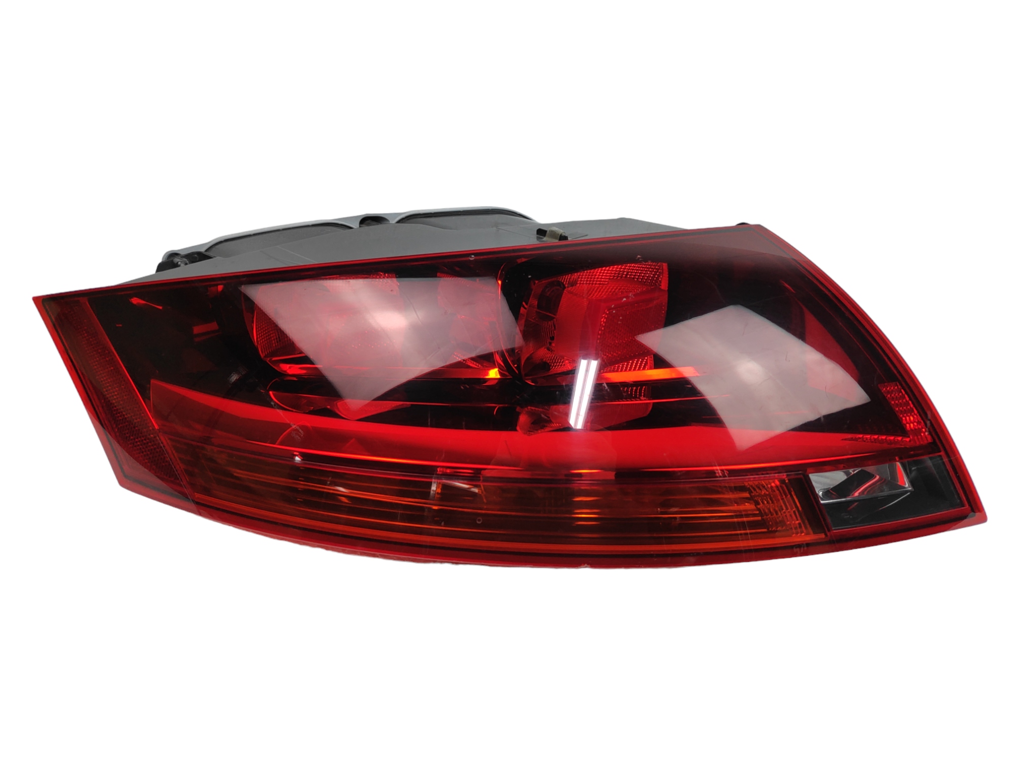 AUDI TT 8J LAMPA LEWY TYŁ TYLNA 8J0945095C