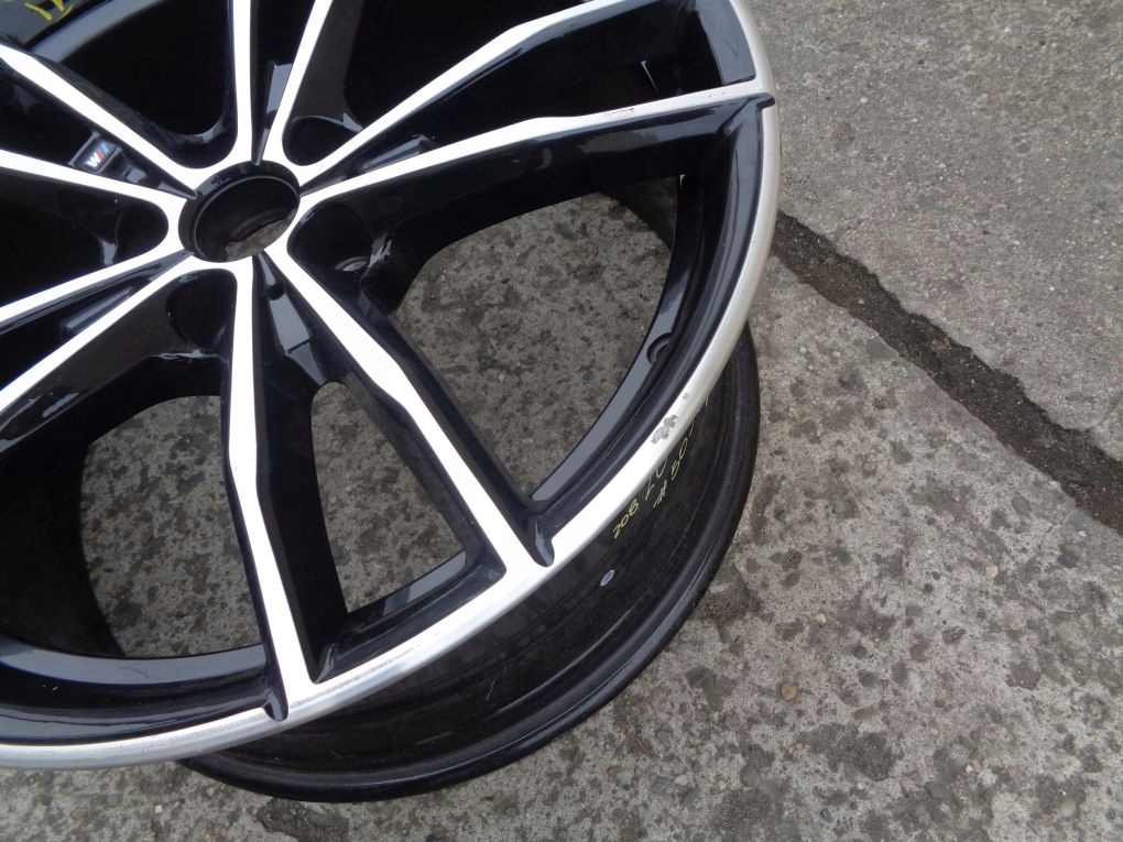 BMW G20 G21 G22 8.5 J x 19 5x112 ET40 disk