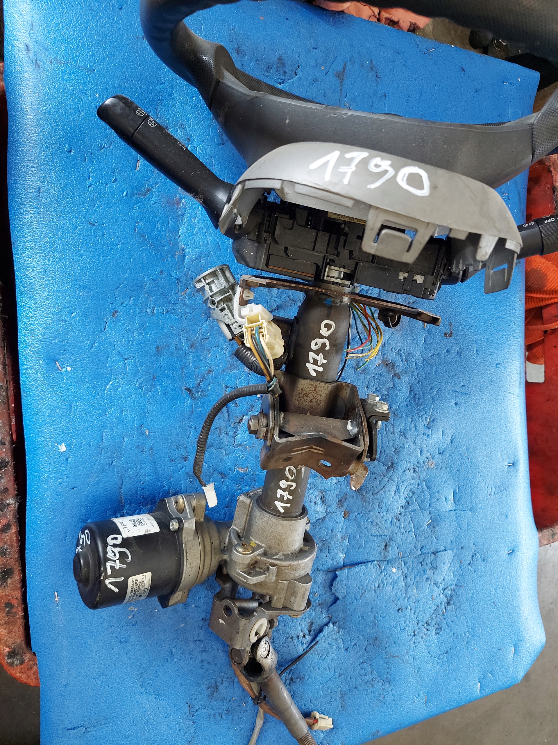 WSPOMAGANIE elektromos AYGO SPW1543