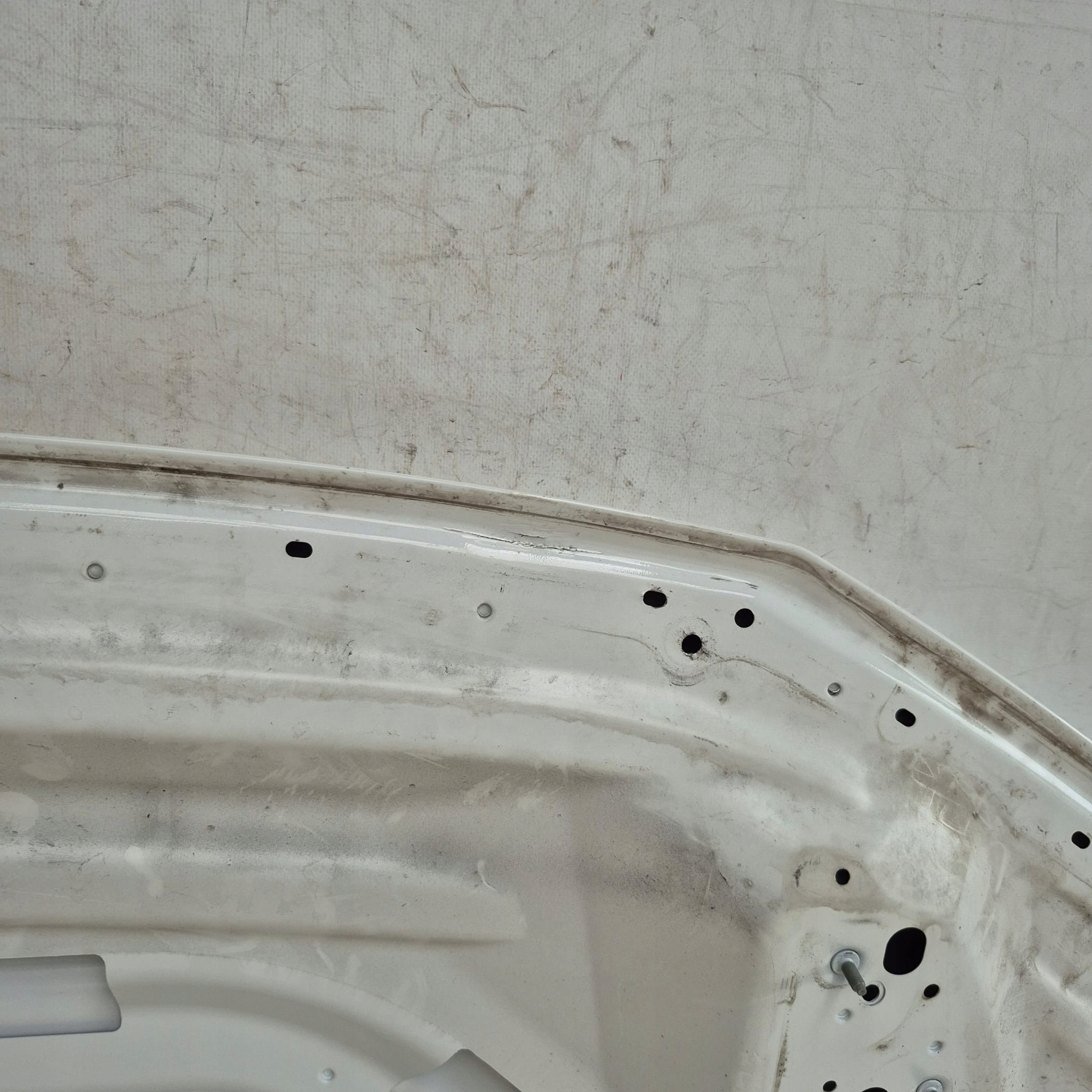 AUDI Q5 2 II 80A 16- bonnet