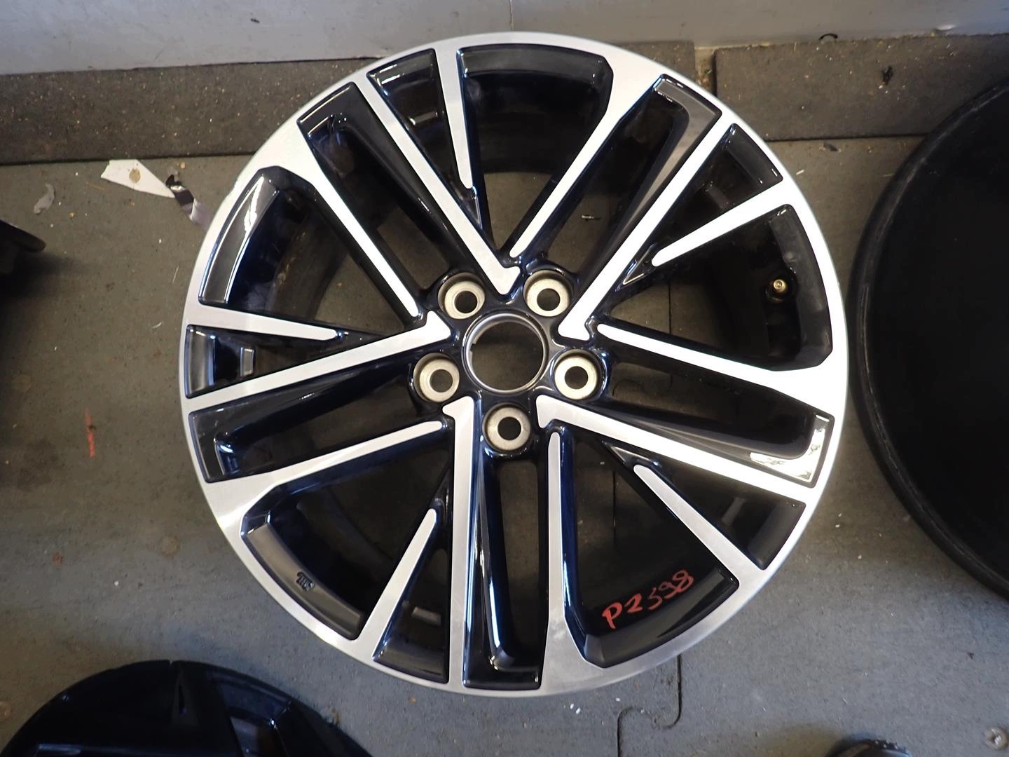 disk disk TOYOTA 5x114,3 ET50 8J 18"