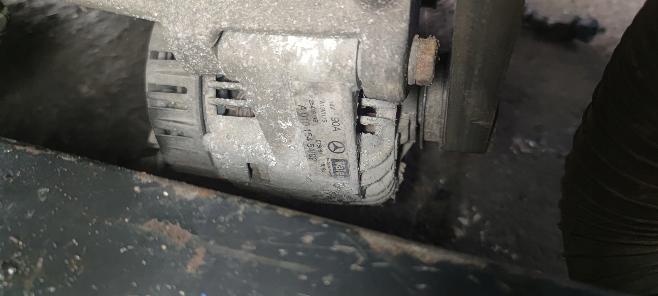 ALTERNATOR MERCEDES CLK W208 2.3 A0101545402 Numer katalogowy części A010545402