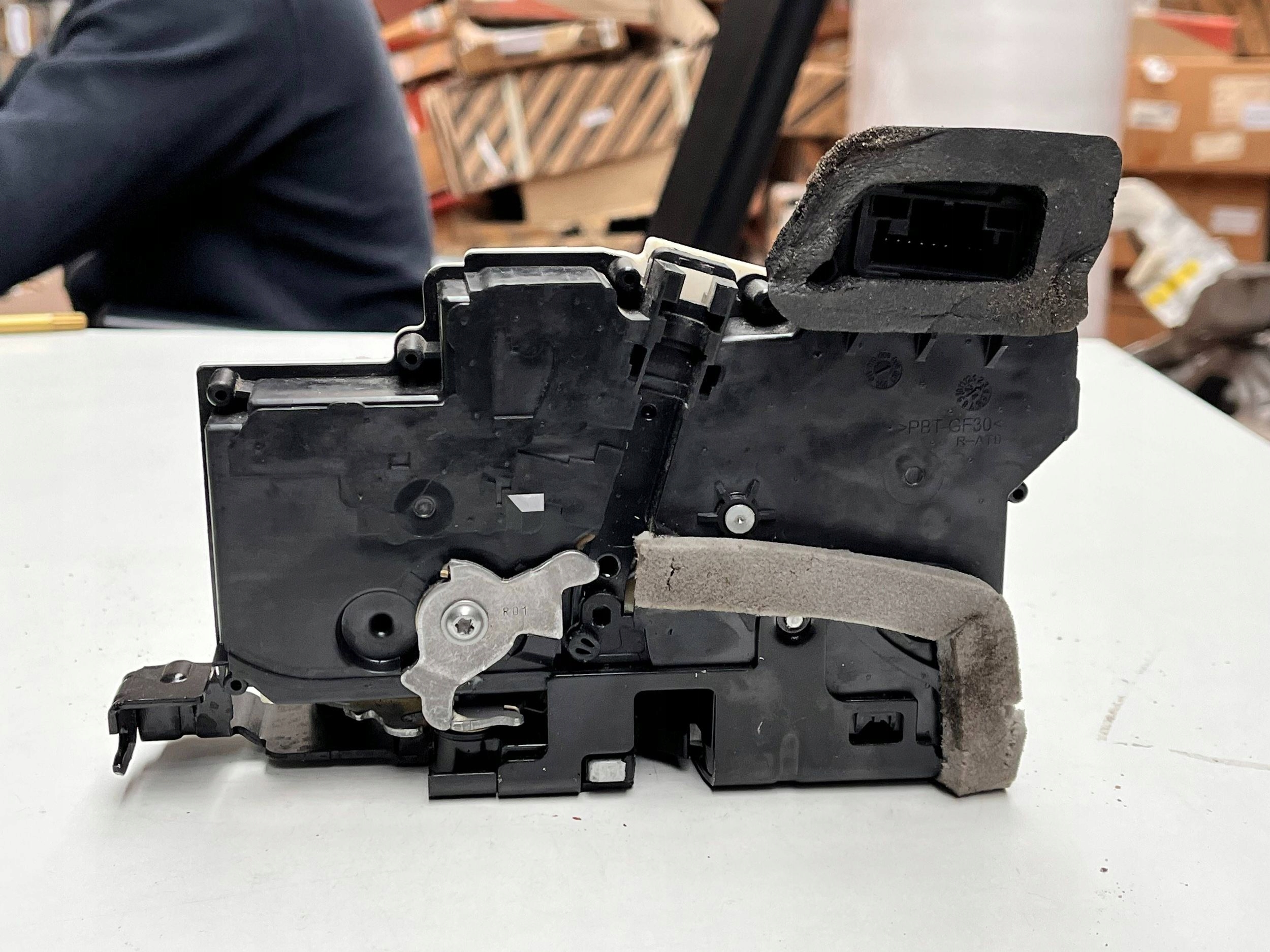 lock door right rear part AUDI Q8 SUV 4K0839016R !J
