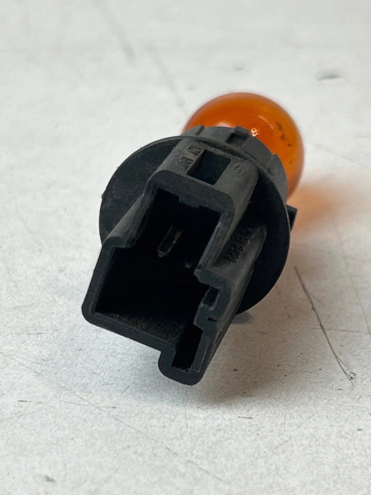 Oprawka a bulb indicators lights rear part Ford Kuga Mk1 S-Max Mk1