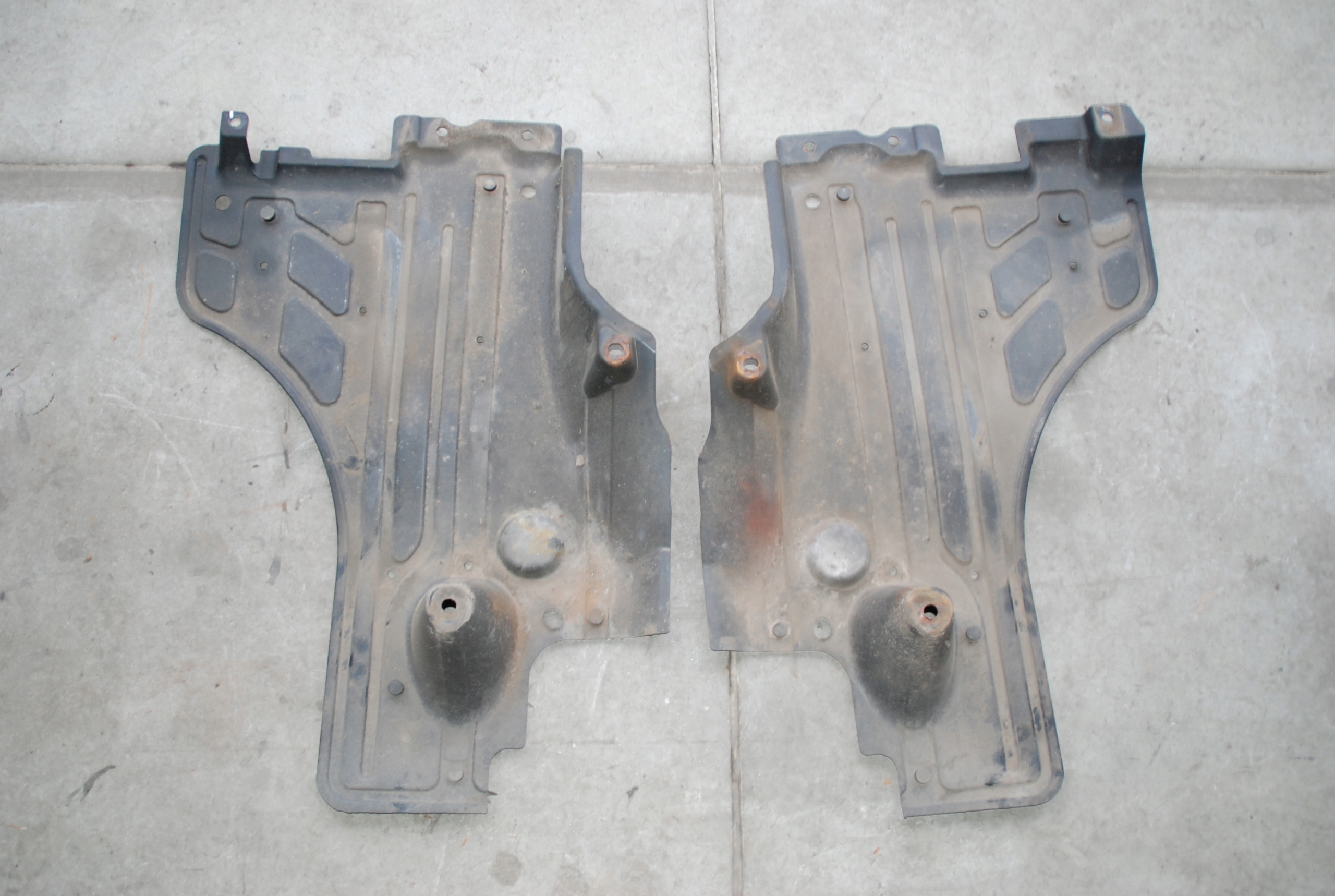 OSŁONA DOLNA PODWOZIA L / P VOLVO XC60 08-13R