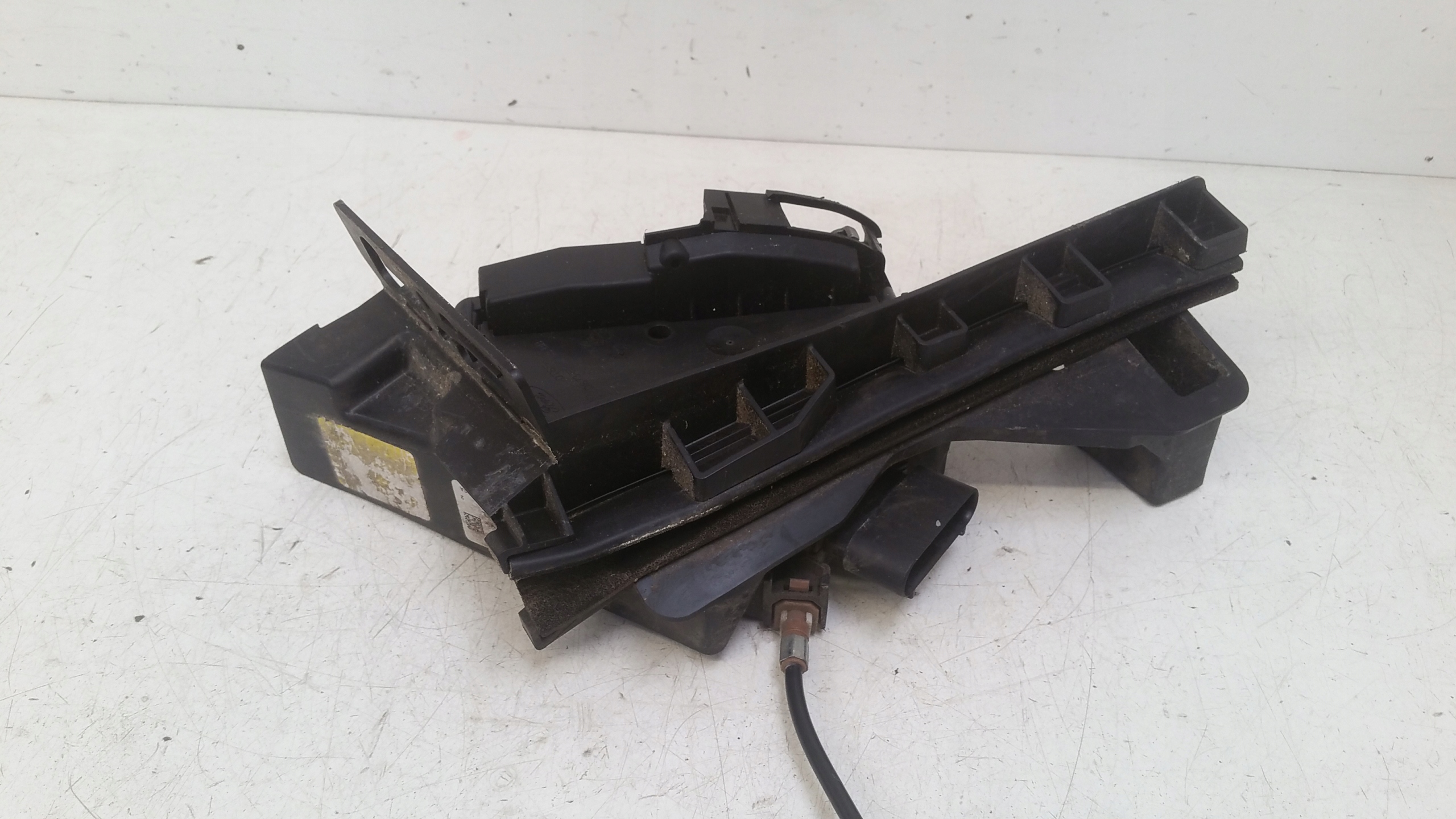 lock left rear part BM5AA26413CF Ford Mondeo MK5