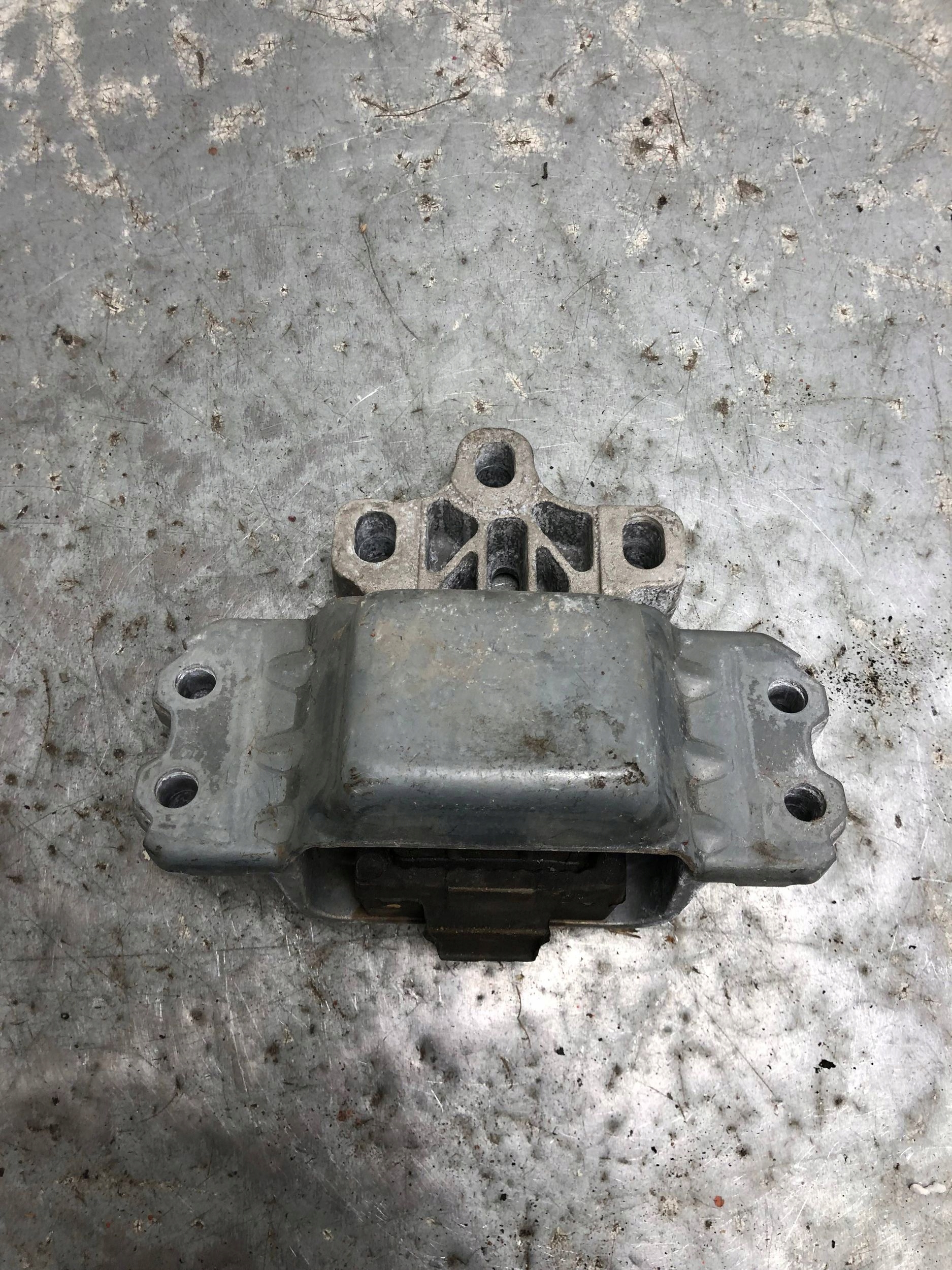 holder engine mount VW 1K0199555AQ
