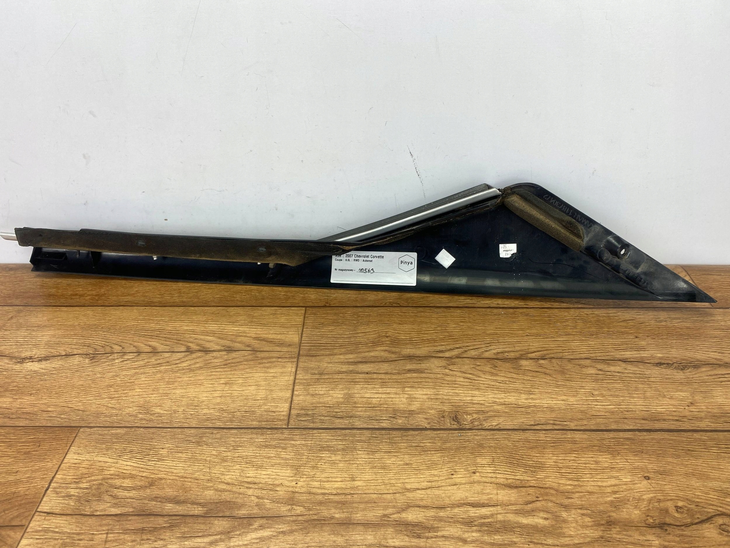 moulding door gasket right Chevrolet Corvette C6 2005+