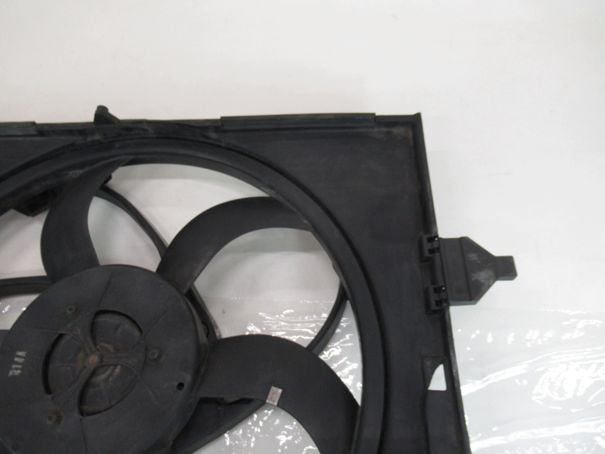 ventilátor chladiče vrtule BMW 5 e60 e61 M54 2.2 2.5 3.0 7526824