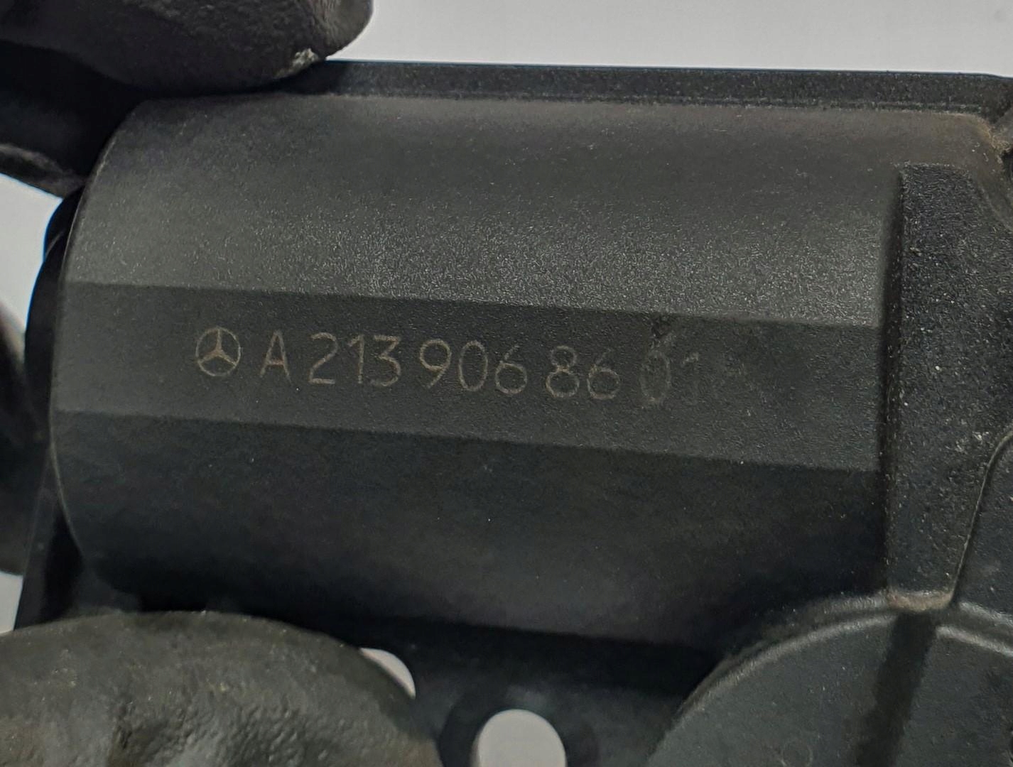 PRZEPUSTNICA WYDECHU MERCEDES W177 A2139068601 Numer katalogowy części A2139068601