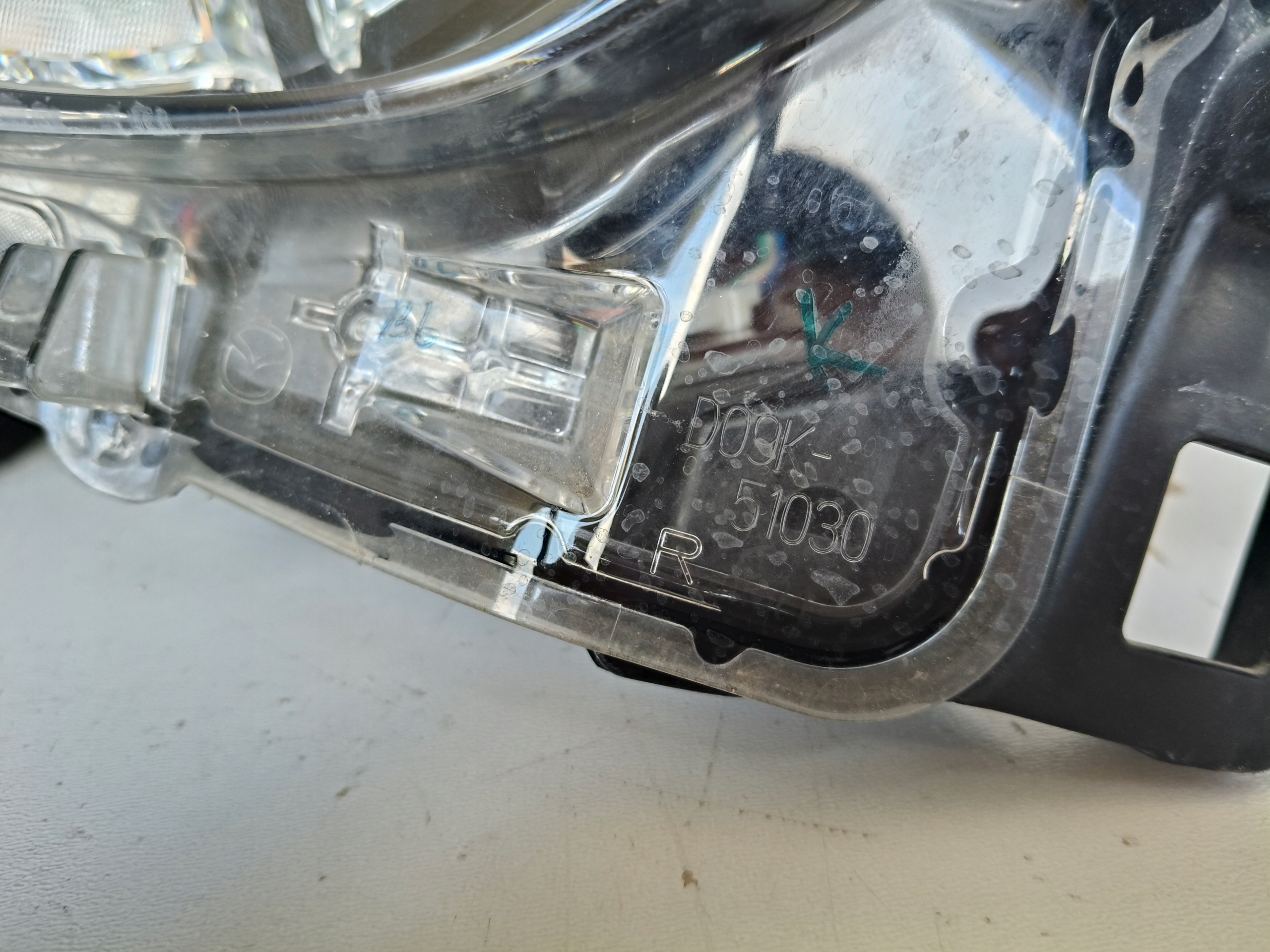 light right REFLEKTOR MAZDA 2 14- FULL LED 13 PIN