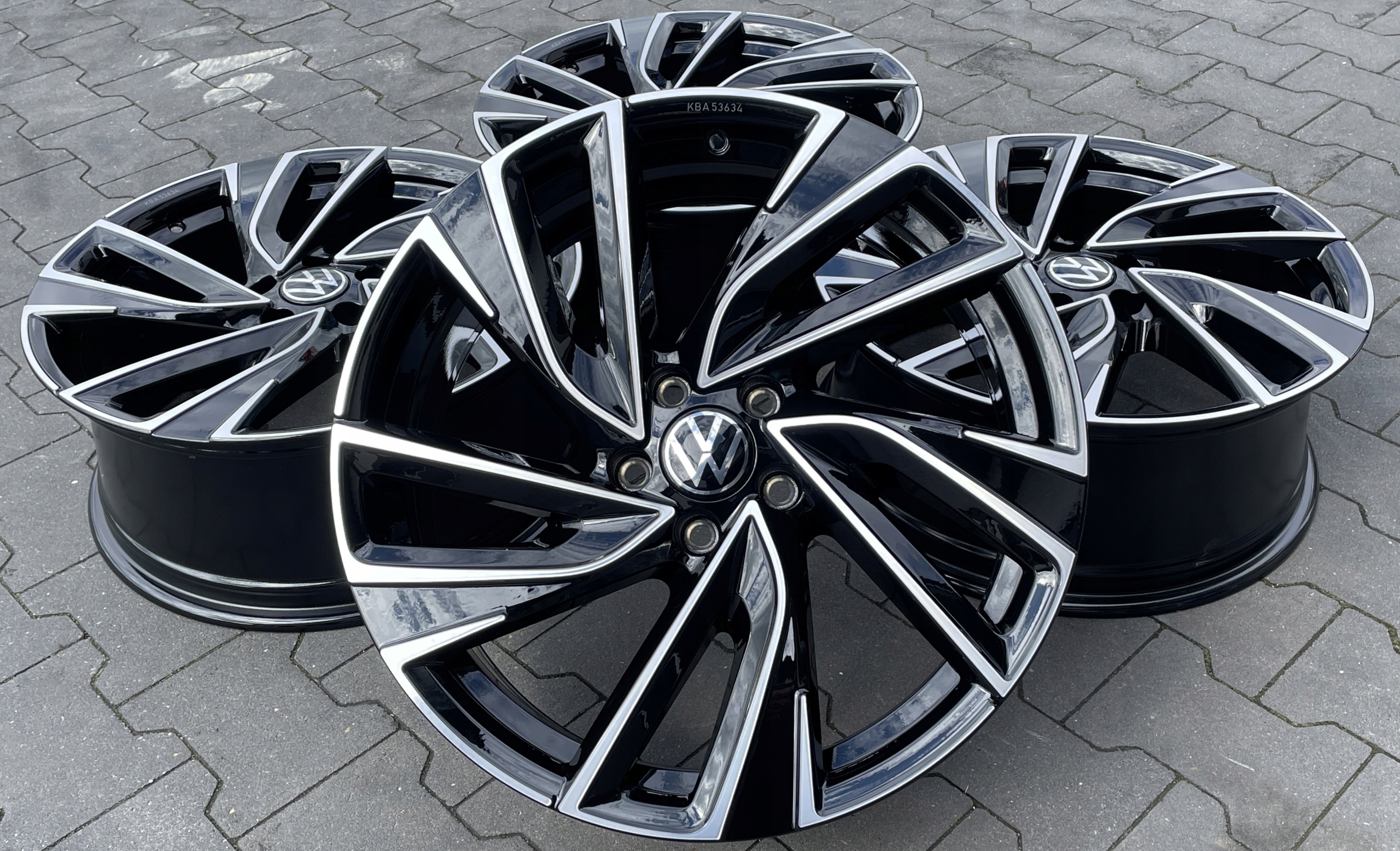 ORYGINALNE FELGI 19'' 5x112 VW ARTEON PASSAT TIGUAN GOLF ADELAIDE Wzór wieloramienne