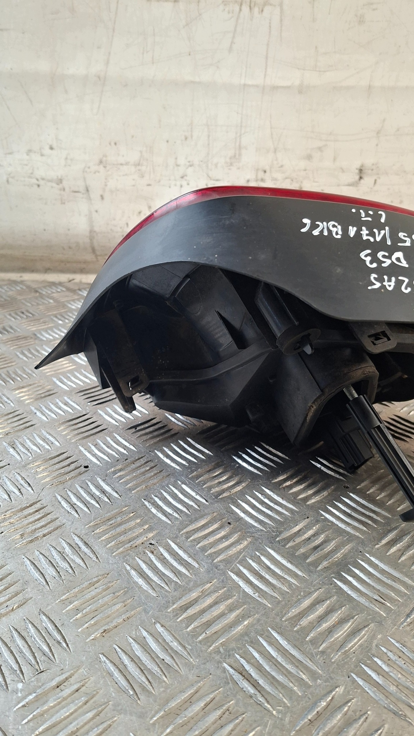 light left rear part CITROEN DS3