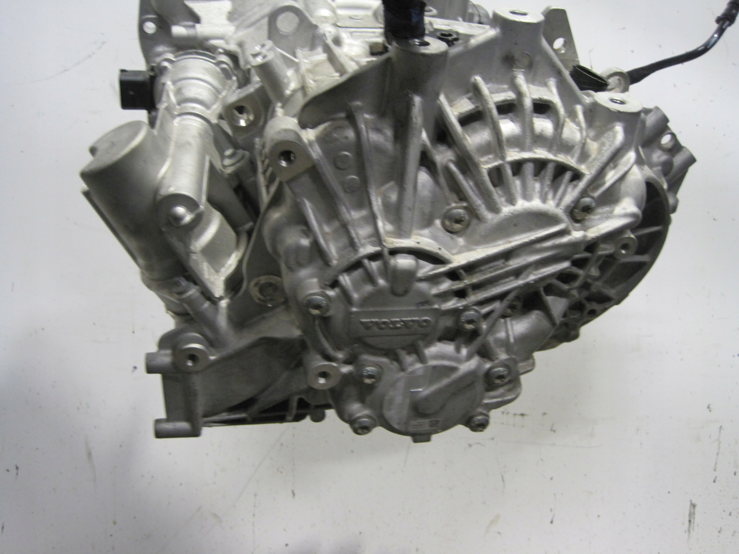 Getriebe VOLVO V60 2,0i T2408