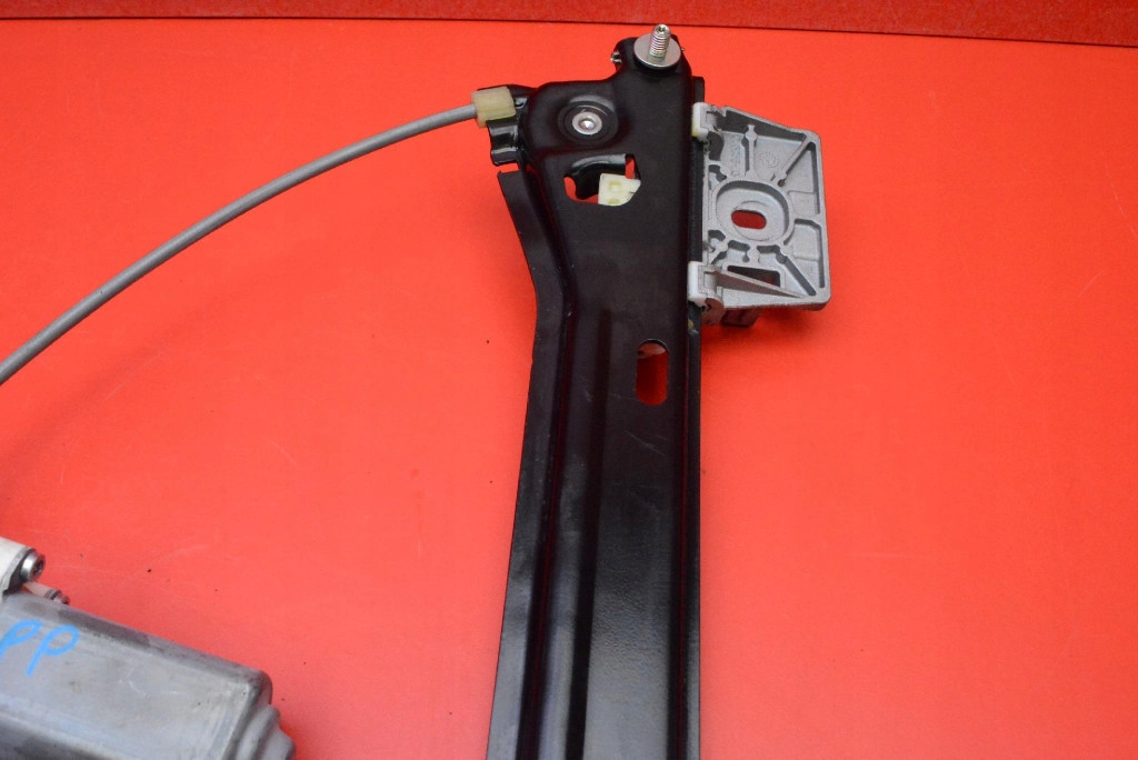 window regulator right front EU A61041-112 MERCEDES CLA C117 sedan 13-16