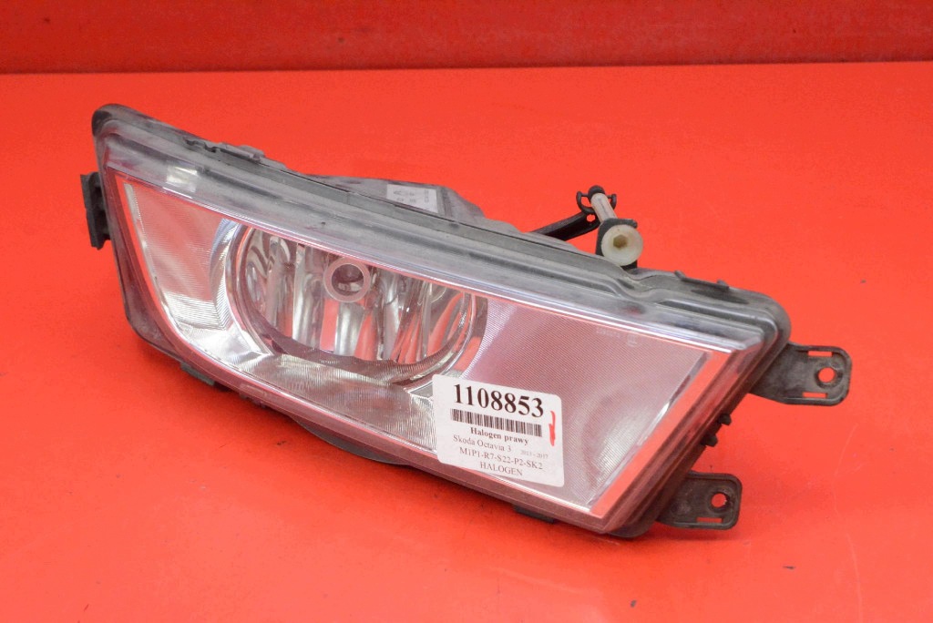 fog light right front front 5E0941700D SKODA OCTAVIA 3 III 13-17