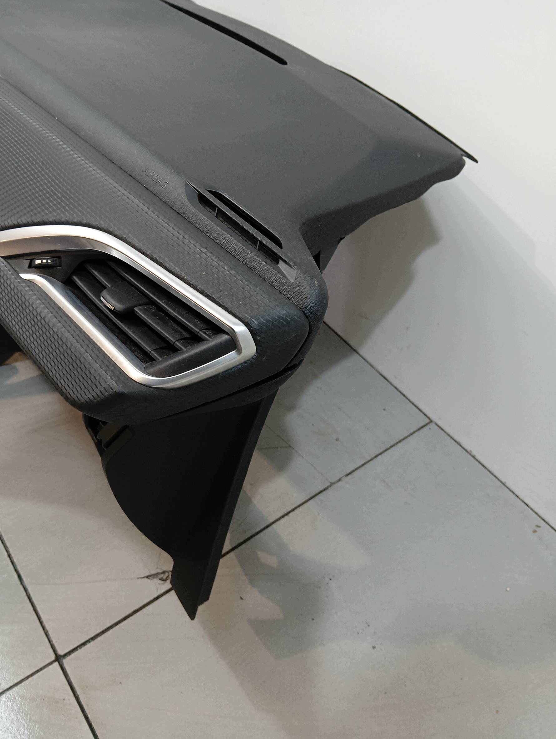 dashboard instrument panel cockpit PULPIT EUROPA Peugeot 2008 and (2013-2019)