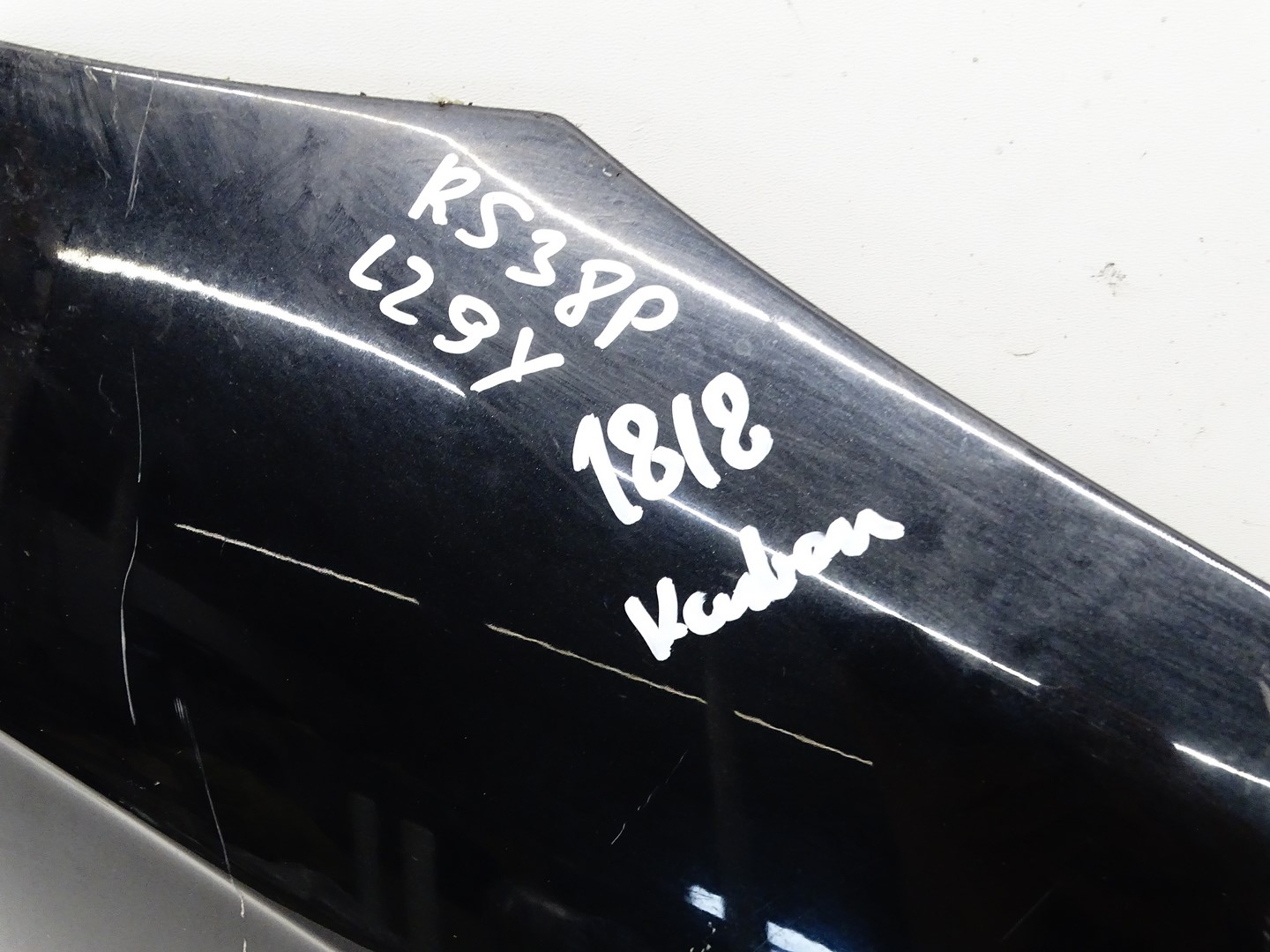 fender right front front AUDI RS3 8P CARBON 11- 8P0821022D LZ9Y