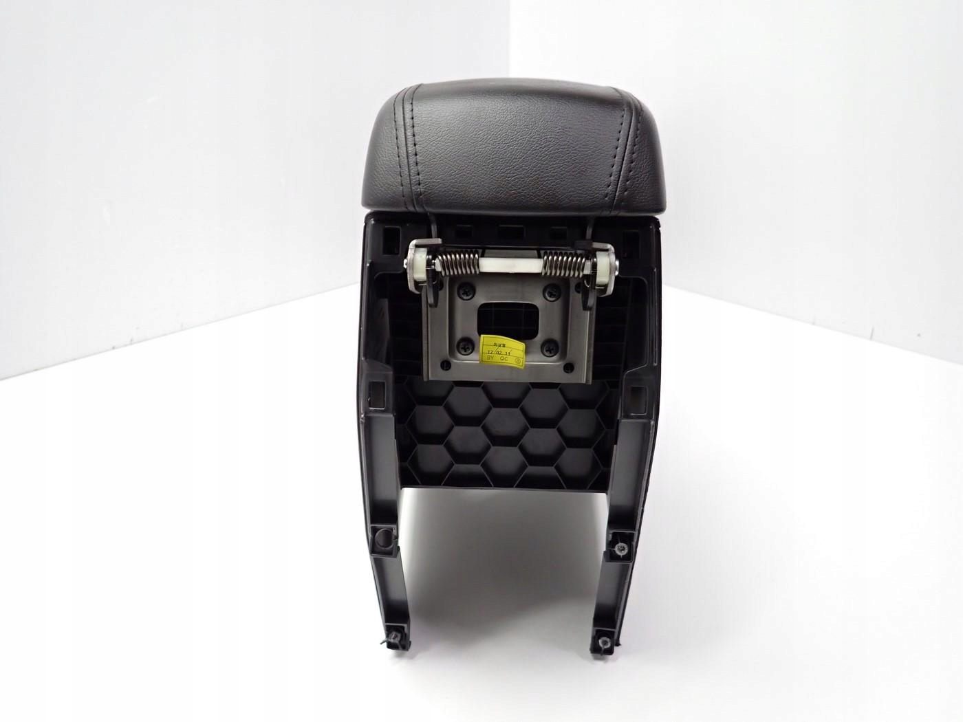 тунель подлокотник европа оригинал 84630-2T400 kia OPTIMA III 13R