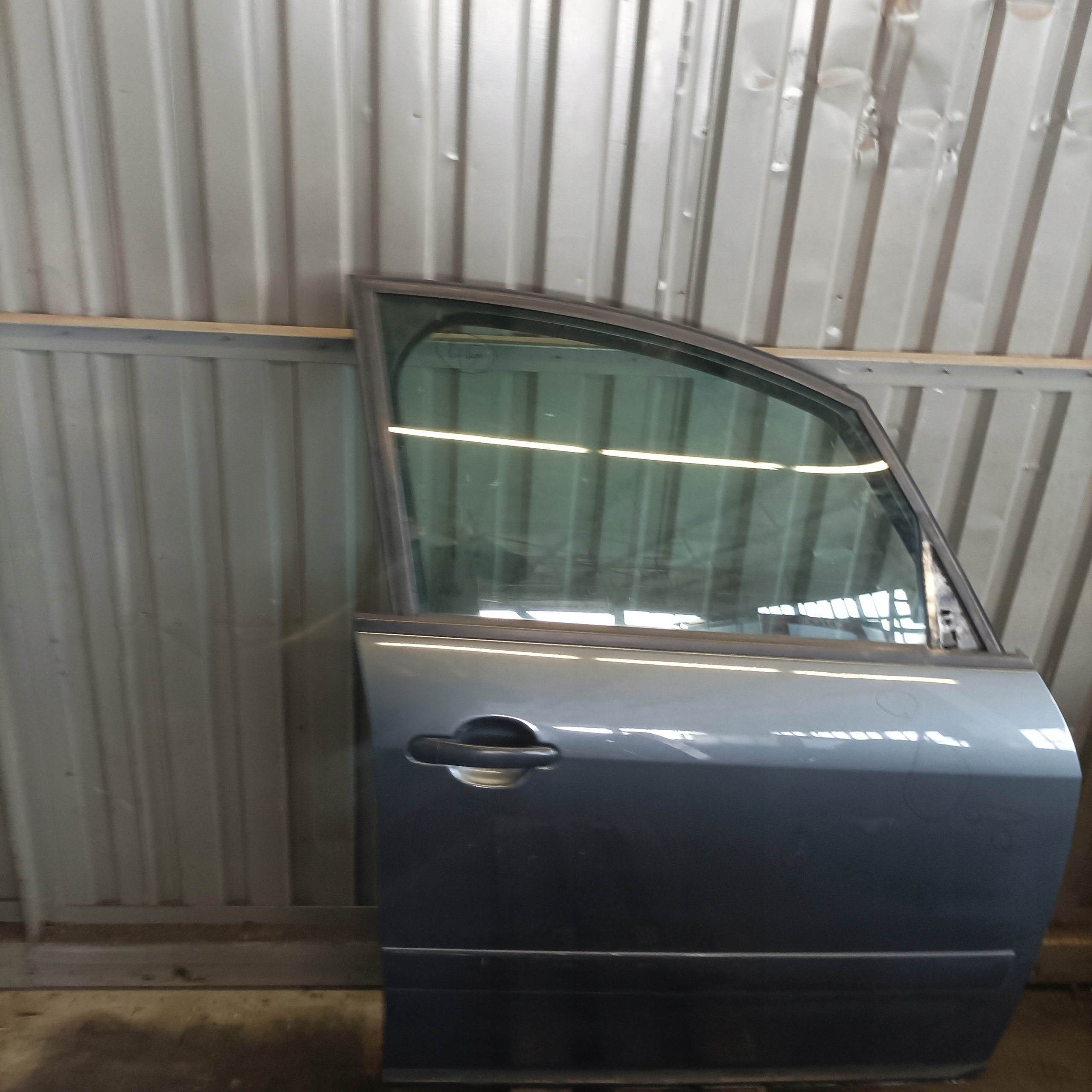 AUDI A2 ДВЕРІ ПРАВЕ ПЕРЕД СПЕРЕДУ