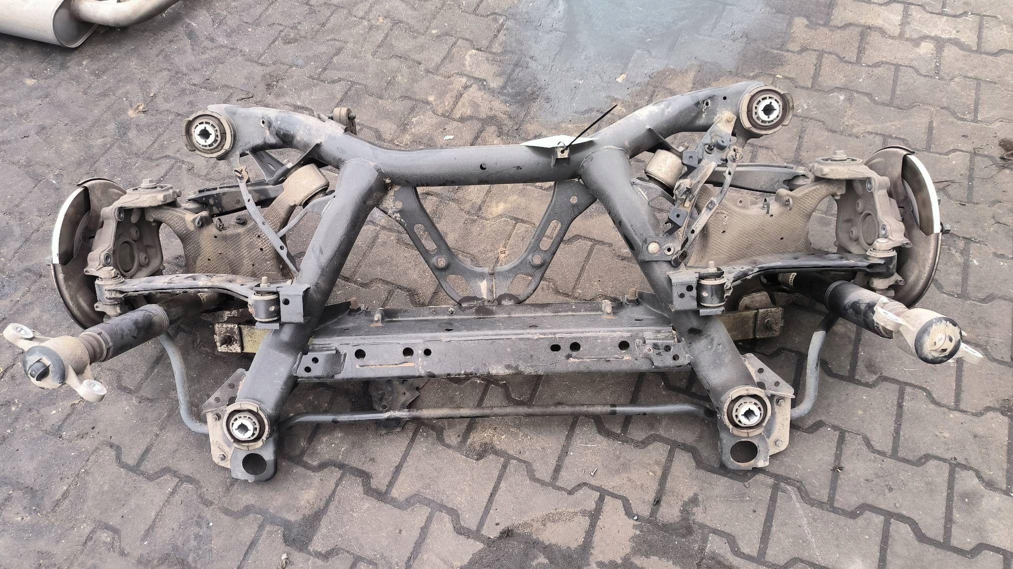 träger / Achsträger heck VOLVO V60 II
