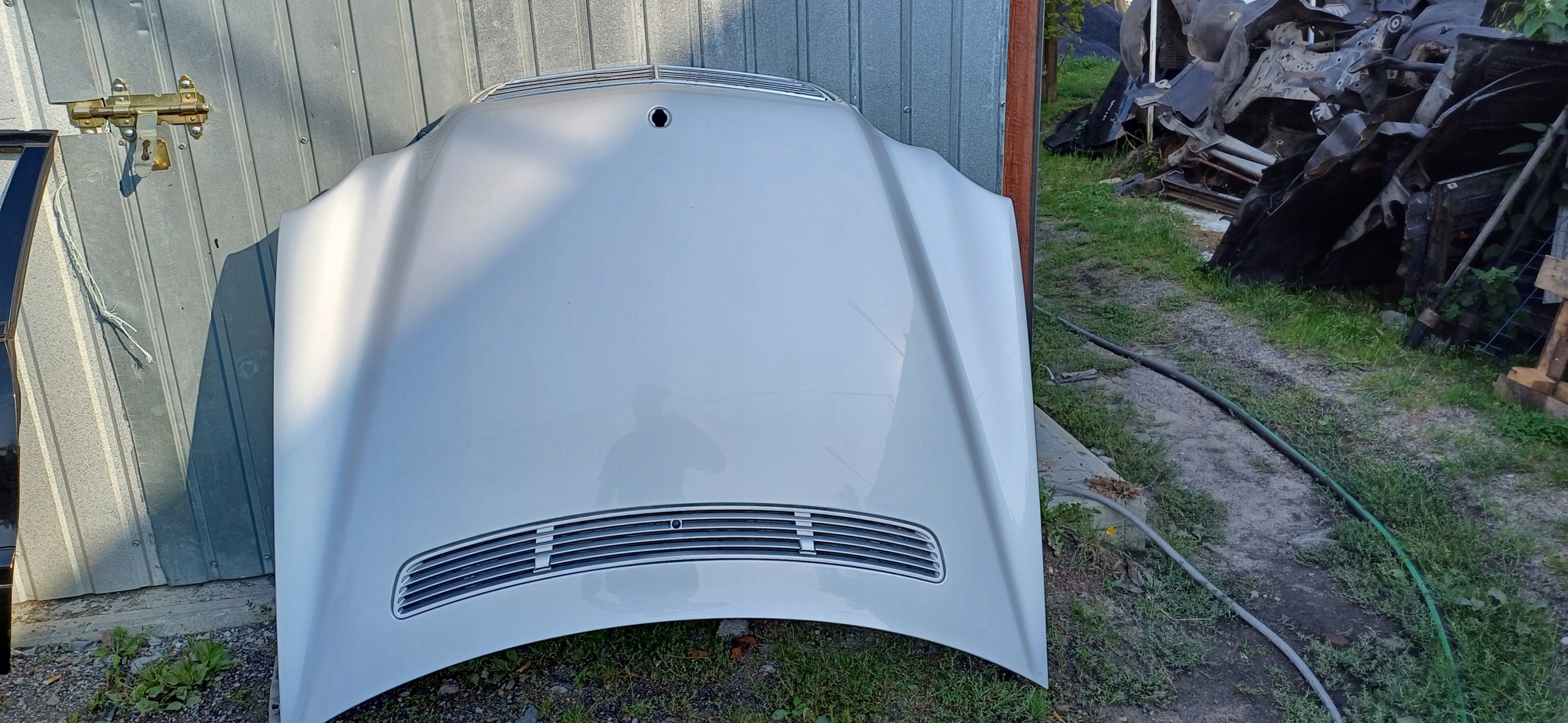 MERCEDES W203 LIFT Capot Grille 745