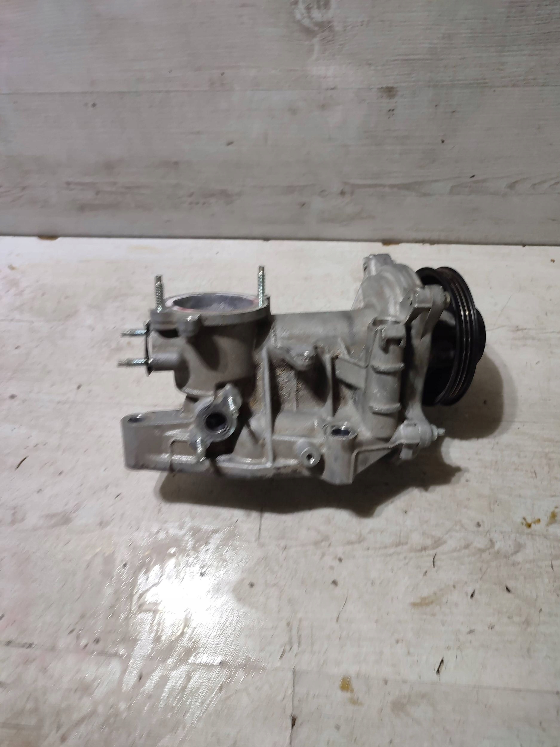 Lexus RC 2019 water pump