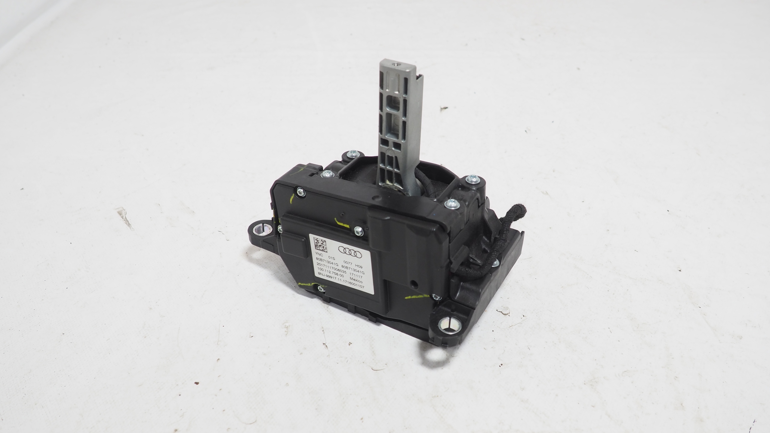 Audi Q5 II 80A Mecanisme levier vitesse Levier de vitesse Engrenage 80B713041G