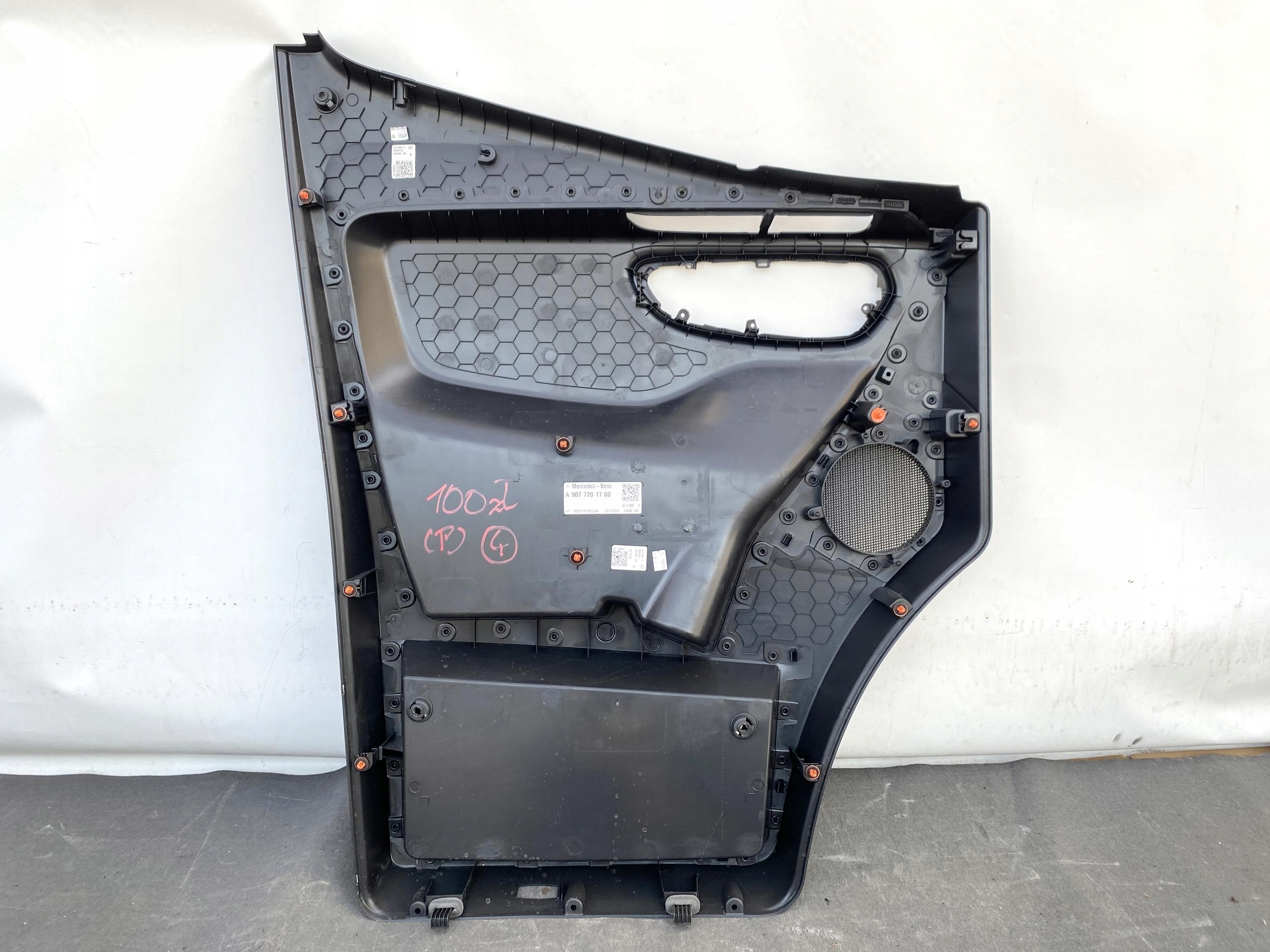 SPRINTER 907 910 17- side door PRZEDNICH right original A9077272300