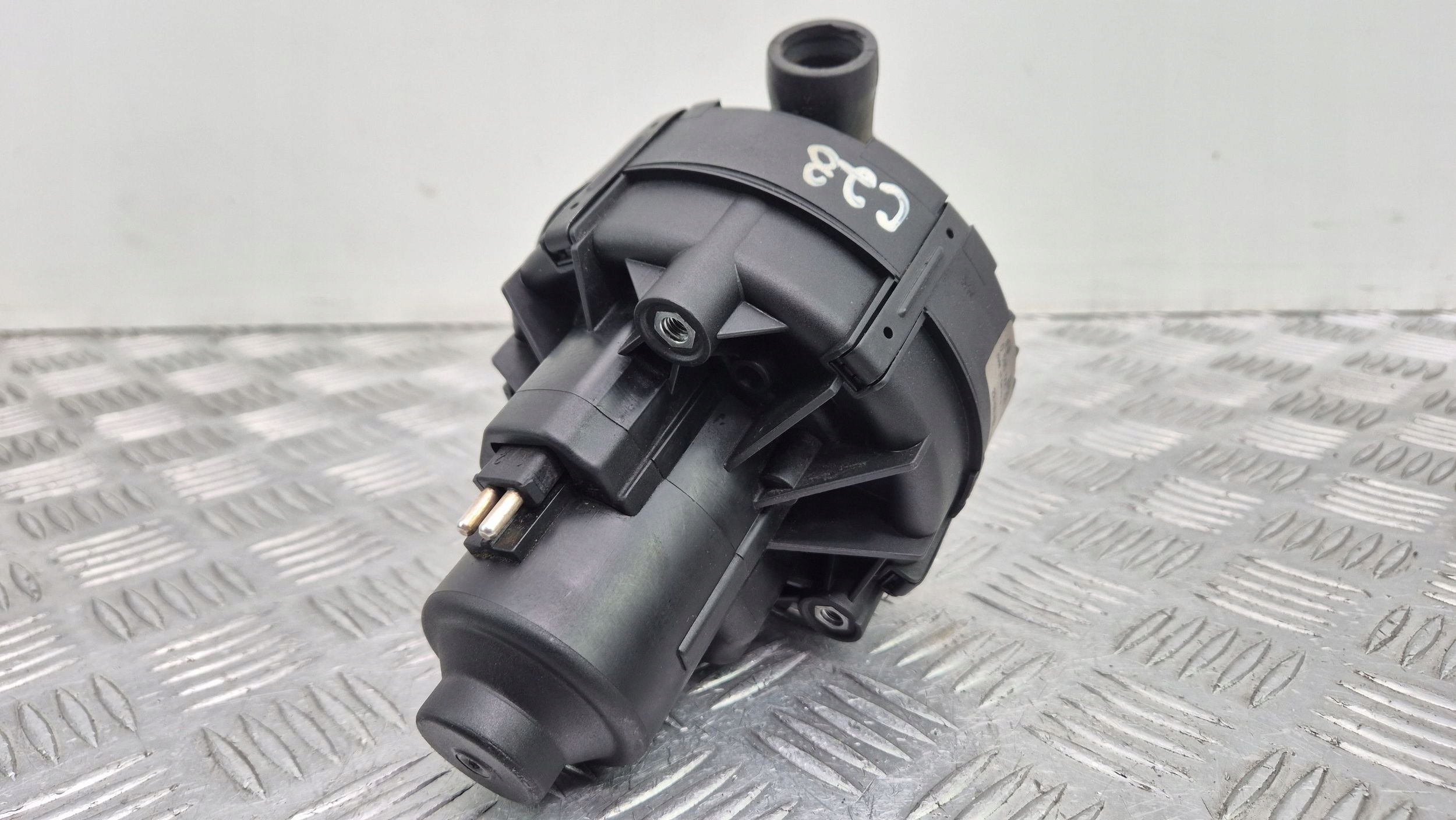 Mercedes E200 CGI W212 Pumpe luft wtornego M271.860 0580000040