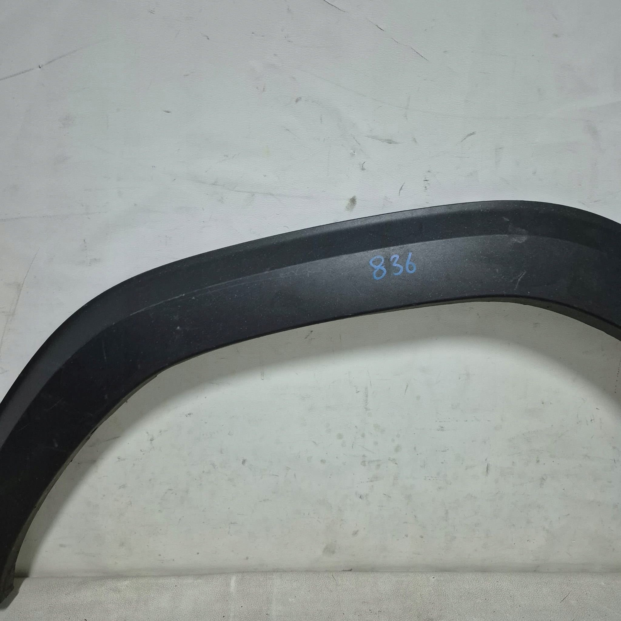 DACIA DUSTER III 22- moulding for fender left front front 638138197R