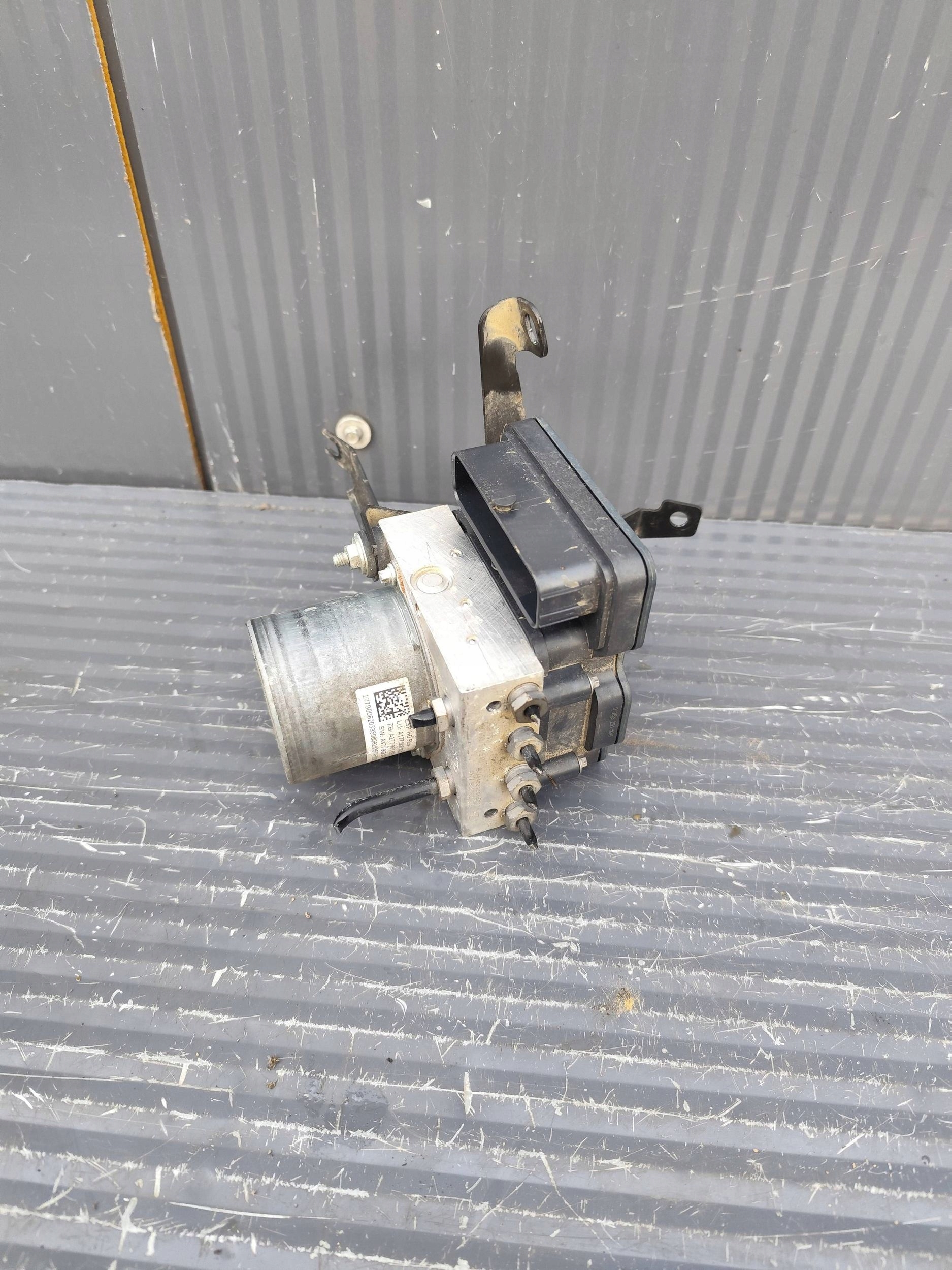 MERCEDES W177 A-KLASA pump control unit ABS A1779006203