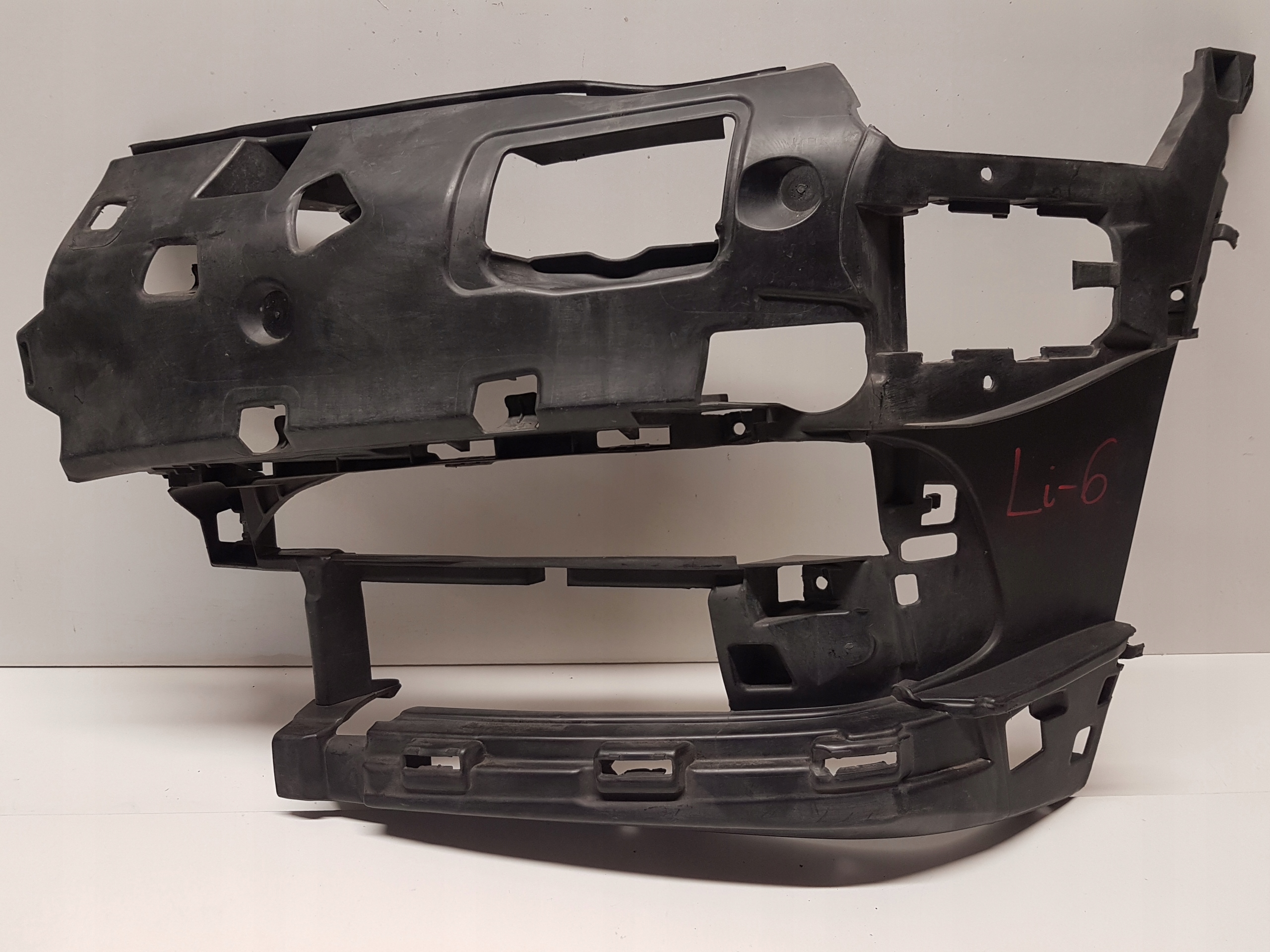 bumper bracket left front BMW G11 G12 7357229