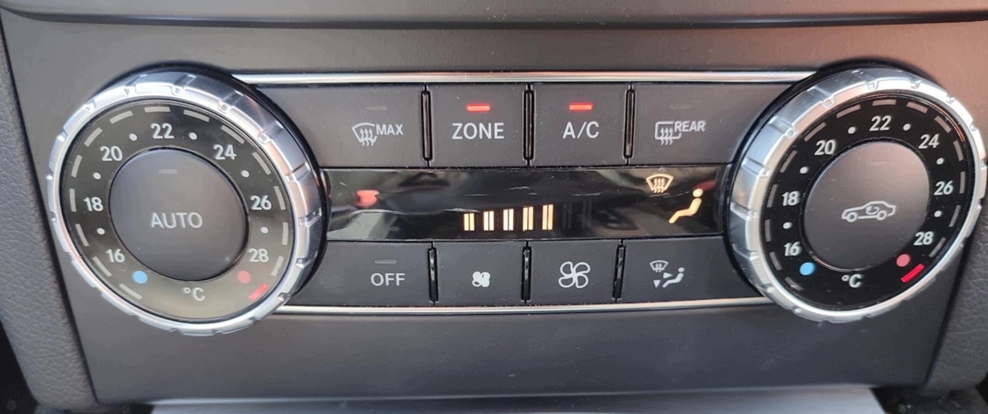Unite commande clima Bouches buses MERCEDES W204 C204 LIFT C218 A2049006608