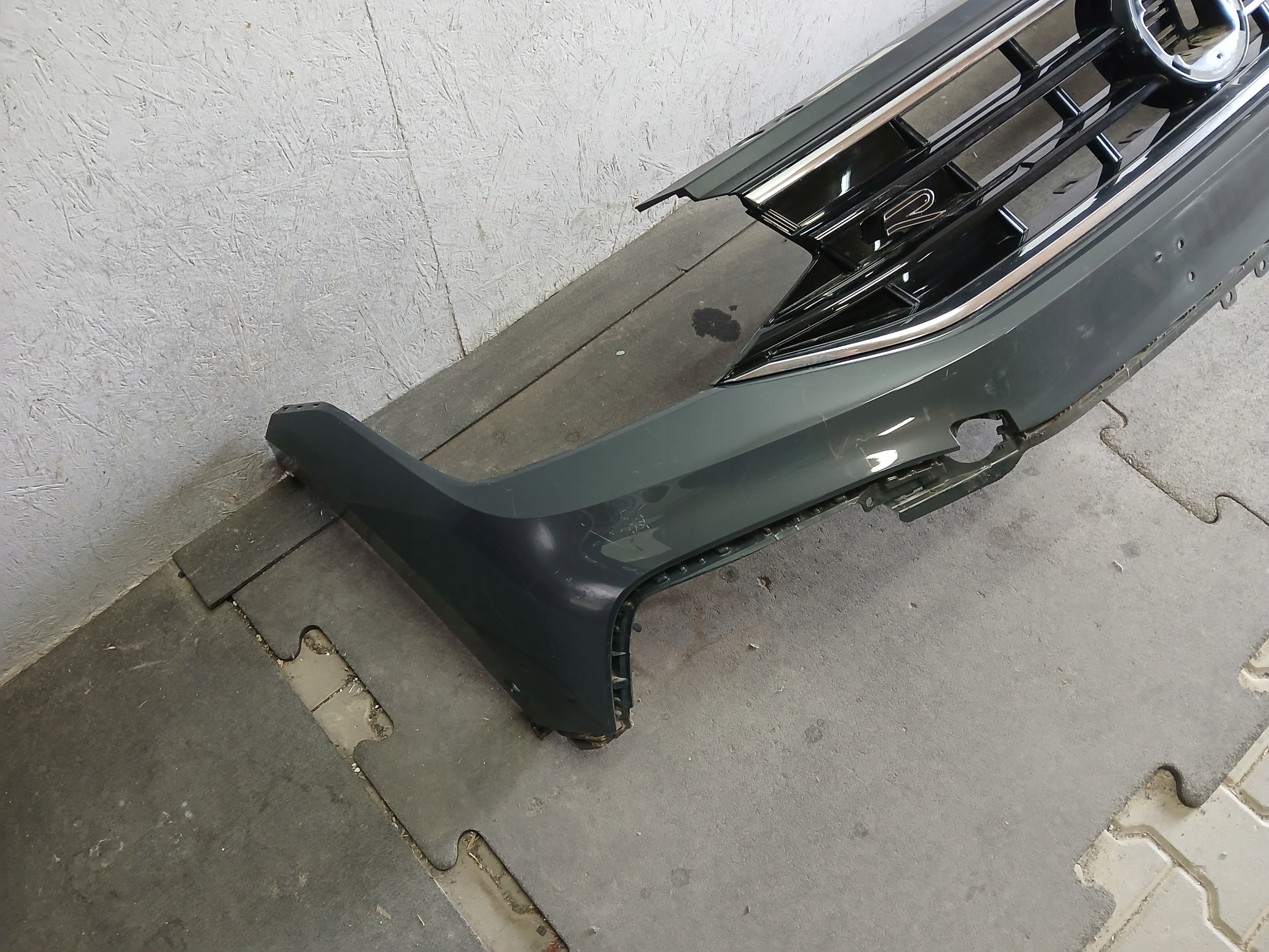bumper front VW TIGUAN II 2 R LINE LIFT 19- 5NA