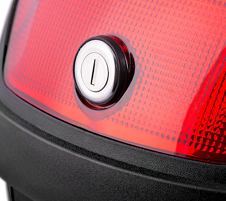 KUFER MOTOCYKLOWY UNIWERSALNY WODOODPORNY SKUTER MOTOROWER MOTOCYKL JAKOŚĆ Maksymalna pojemność kufra 28 l