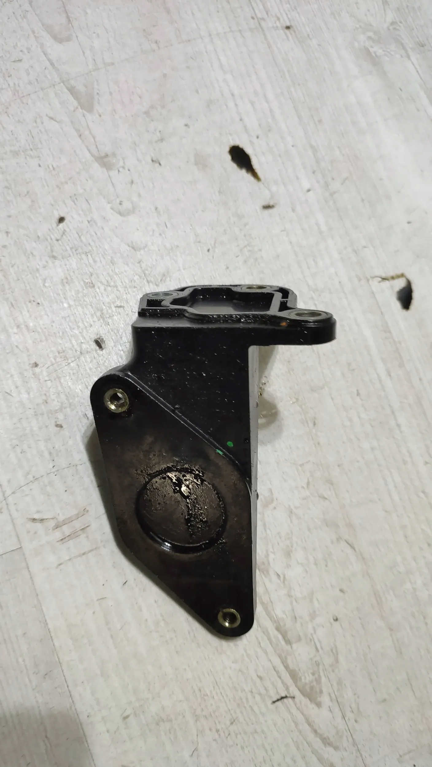 Alfa Romeo Stelvio 2.0T 21r. Poignée Support plaque Pare choc Avant