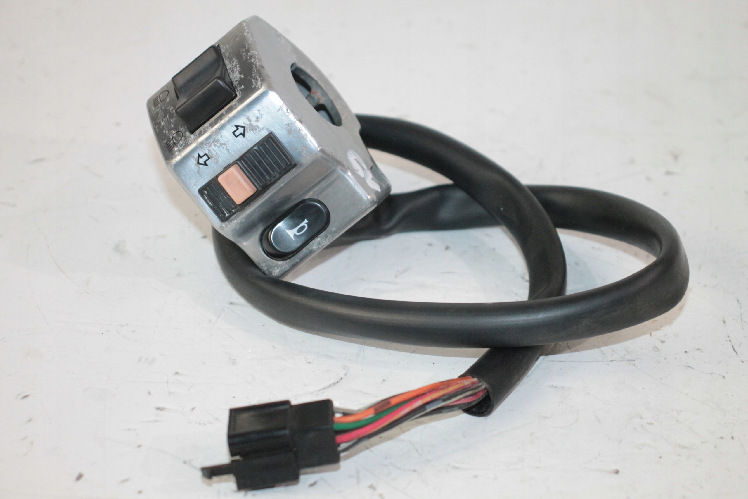 EN500 019 - KAWASAKI EN 500 96-04 ЛІВИЙ ПЕРЕМИКАЧ