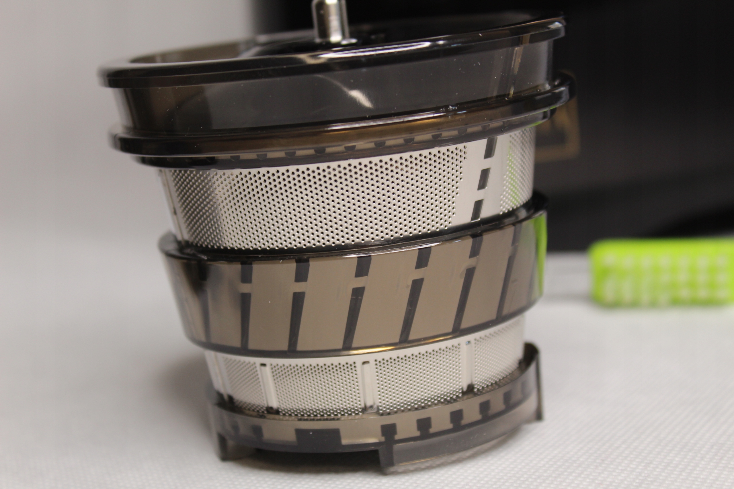 WYCISKARKA WOLNOOBROTOWA DO WARZYW I OWOCÓW-STELLA Konstrukcja jednoślimakowa