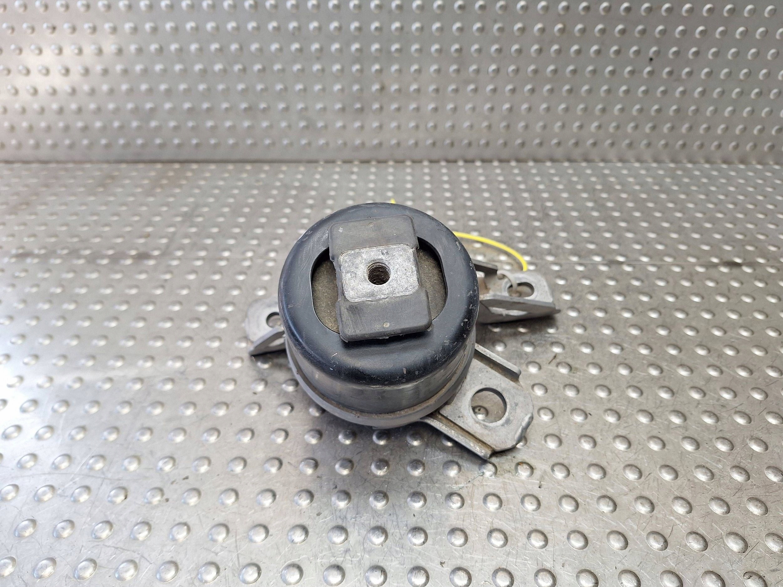 holder engine mount BJ32-6F012-AB LAND ROVER EVOQUE L538