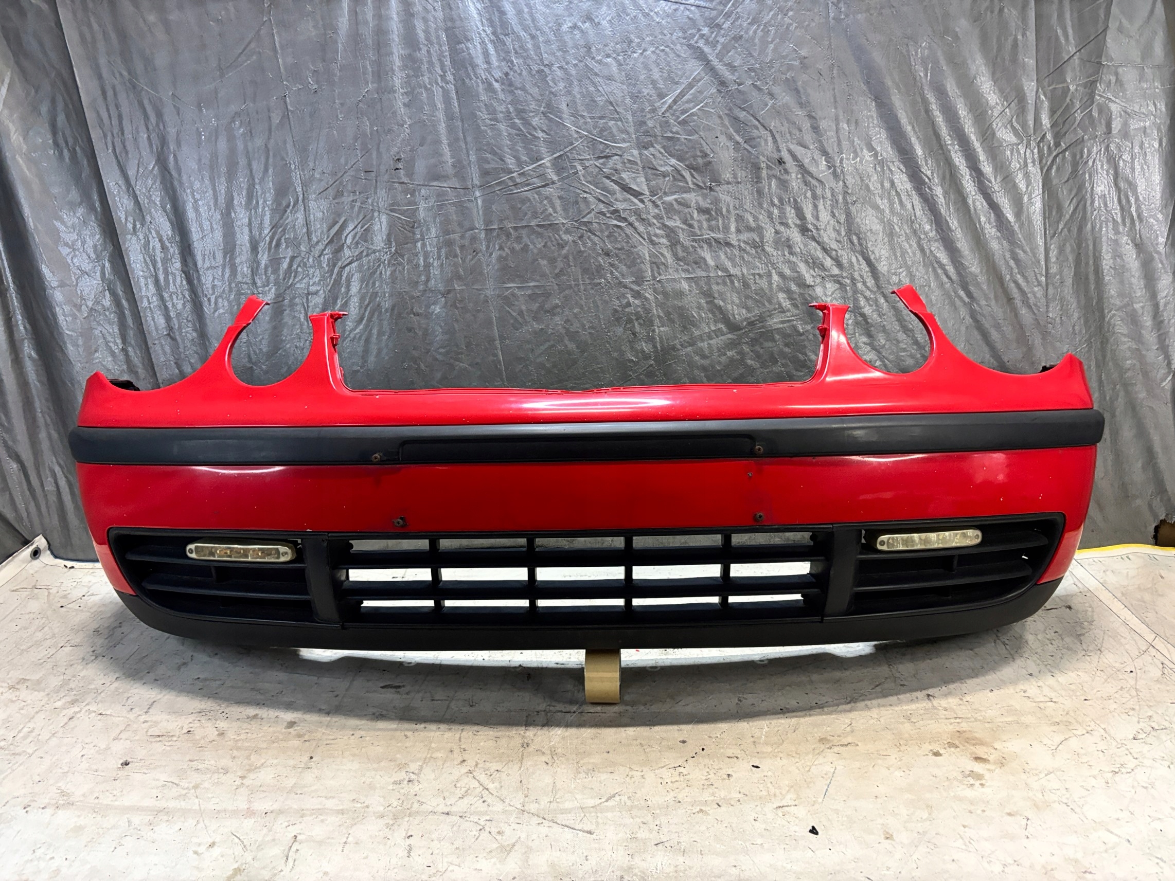 front bumper Volkswagen Polo IV 4 przedlift k: LP3G