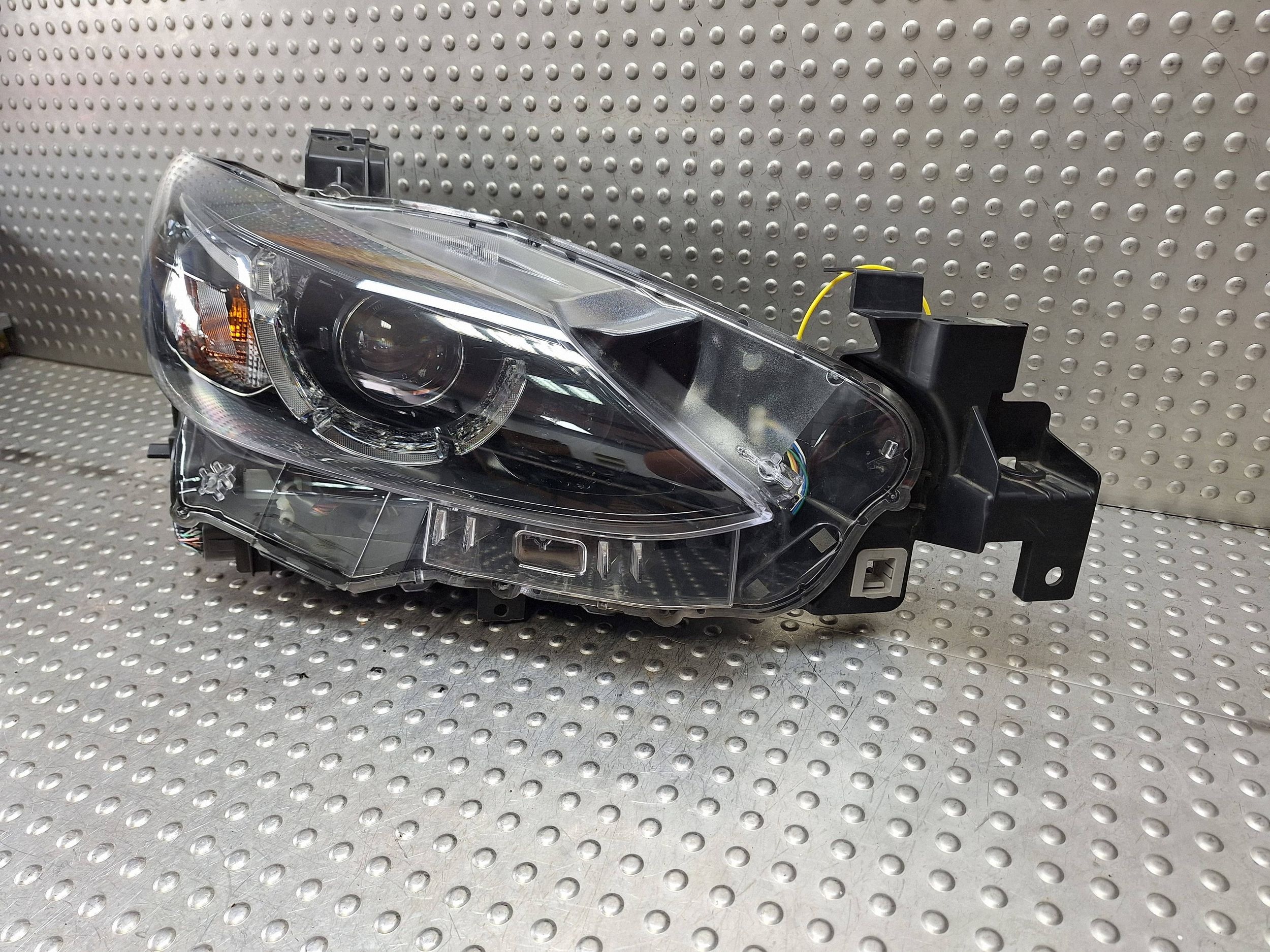 light right front MAZDA 6 GJ LIFT 14-18 EUROPA 2-soczewki