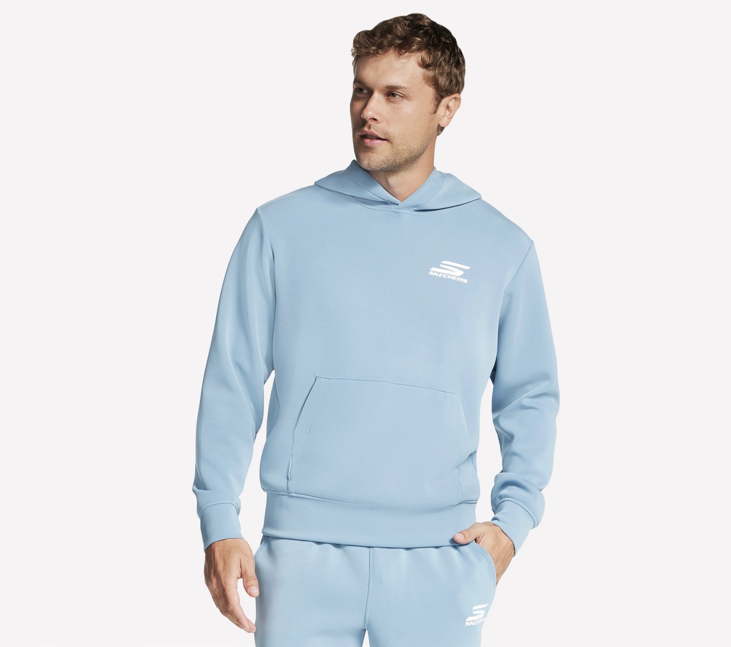 Pánská mikina Skechers Skechcloud Elevate Hoodie světle modrá HD102 Wblr