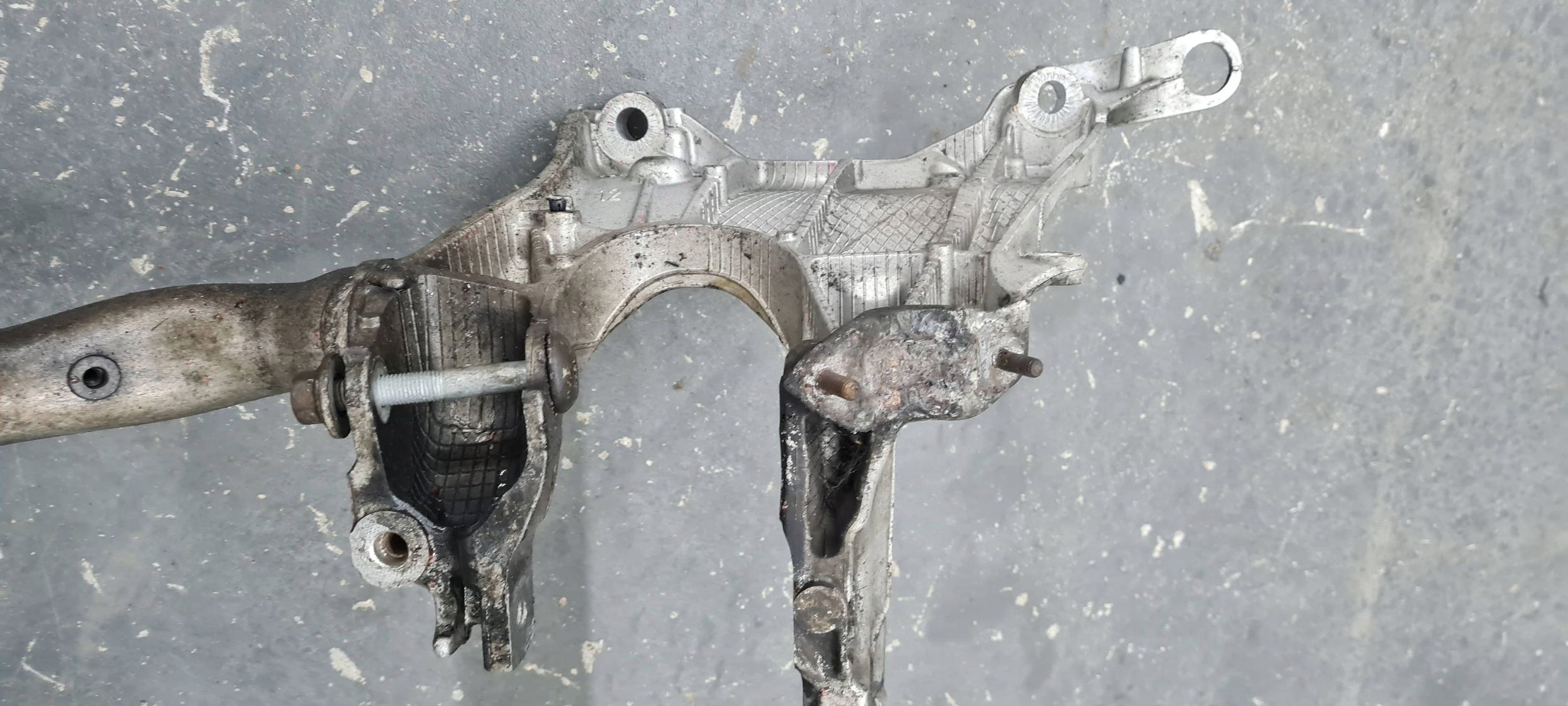 A5 8T LIFT axle beam axle beam sider subframe below engine 8K0399315G A4 B8