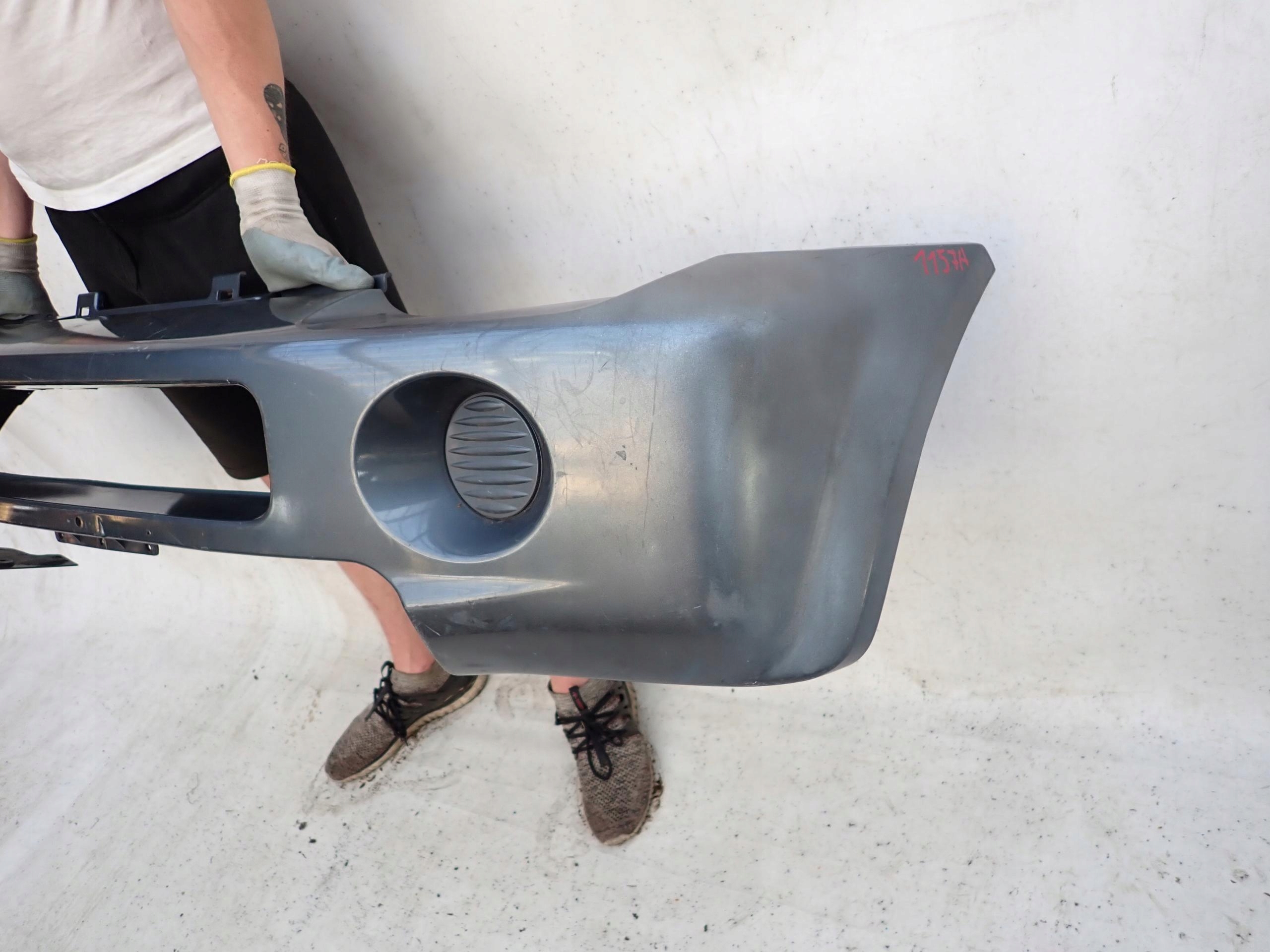 SUZUKI JIMNY III 98- bumper front front
